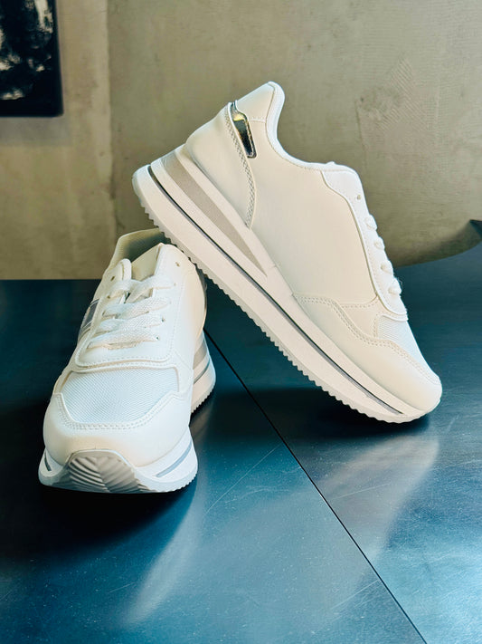 Sneakers bianca e argento con platform 519