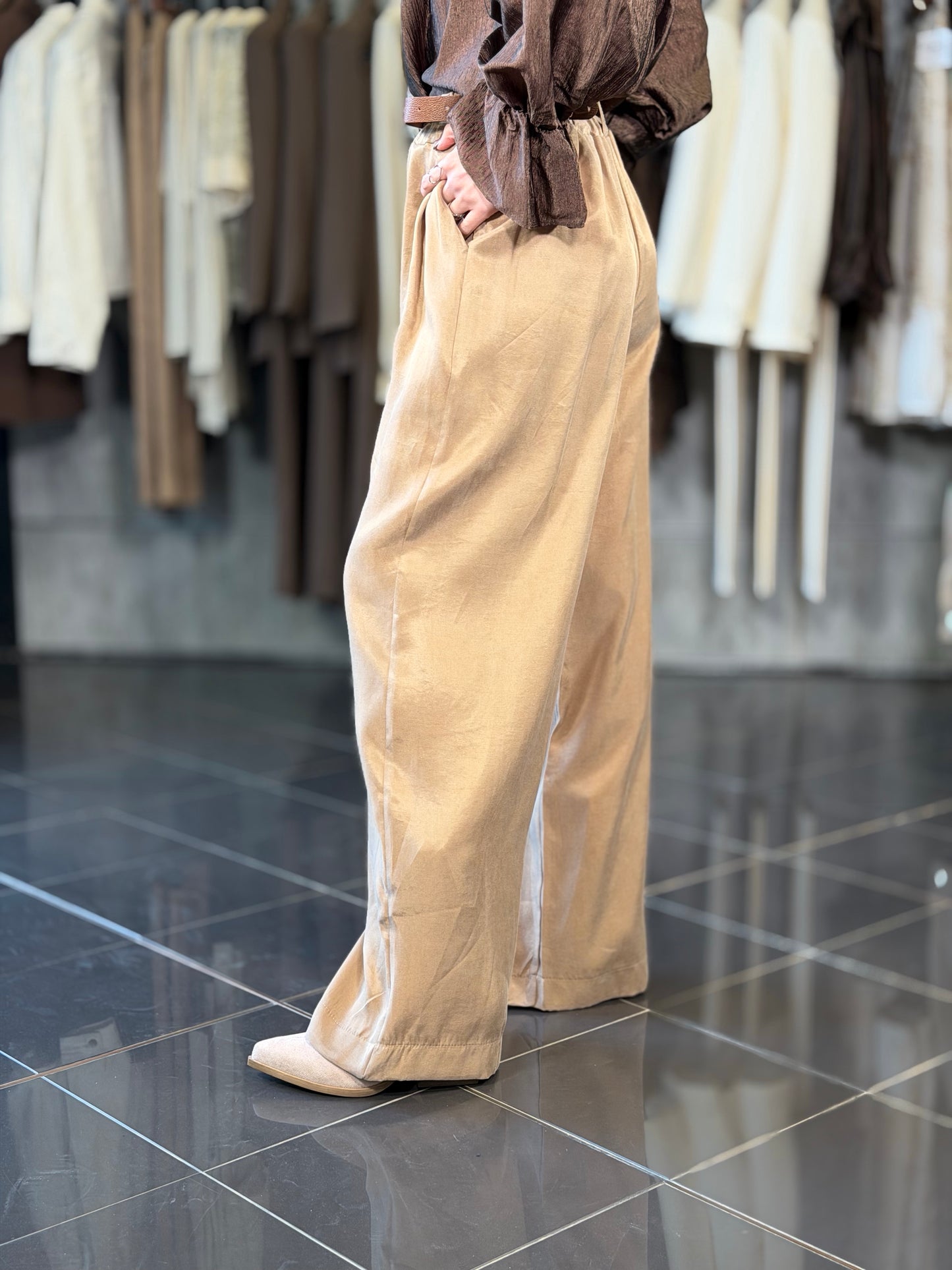 Pantalone beige a palazzo con cintura in taglia unica 2162
