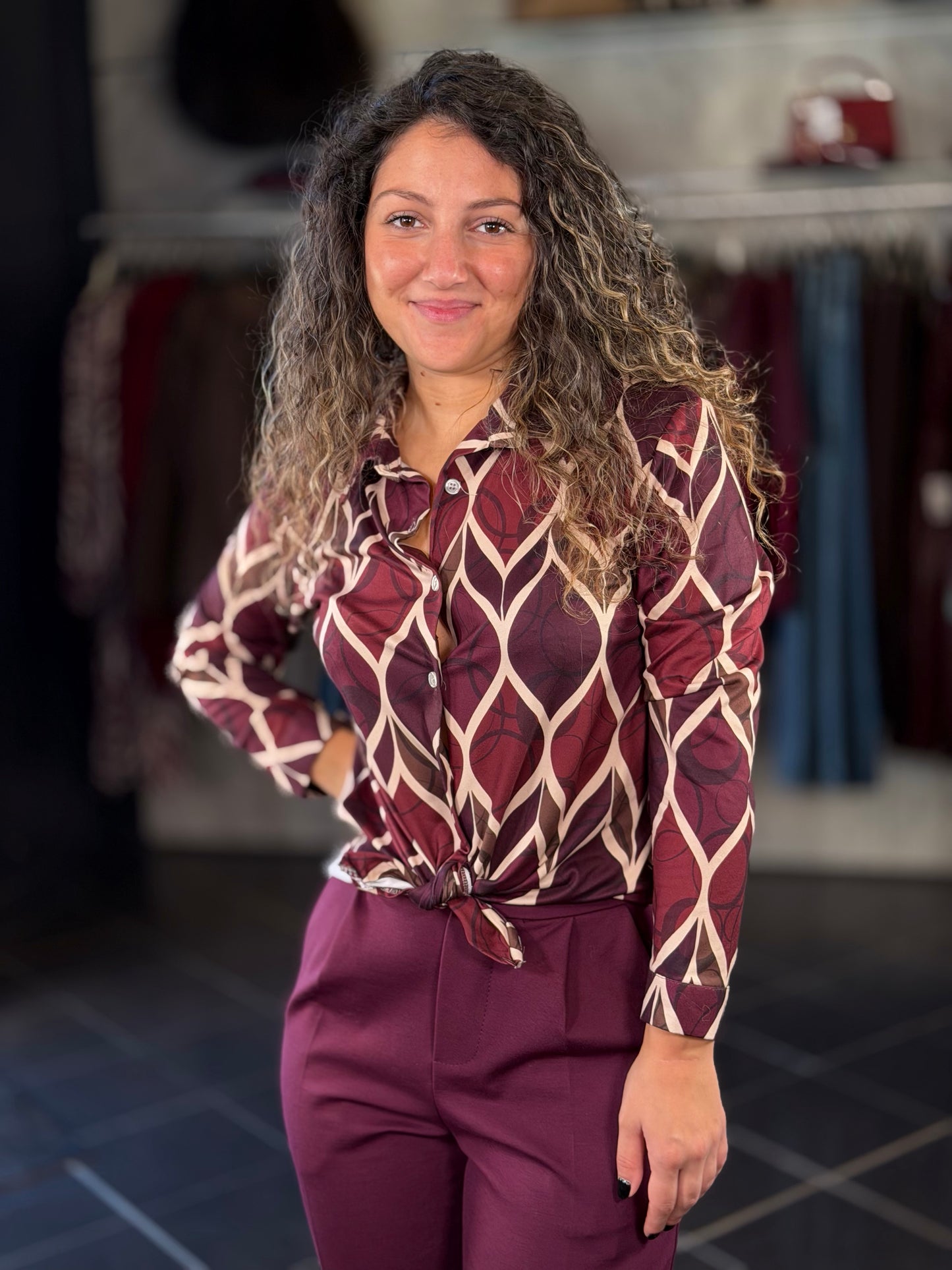 Camicia in fantasia bordeaux in taglia unica 2413