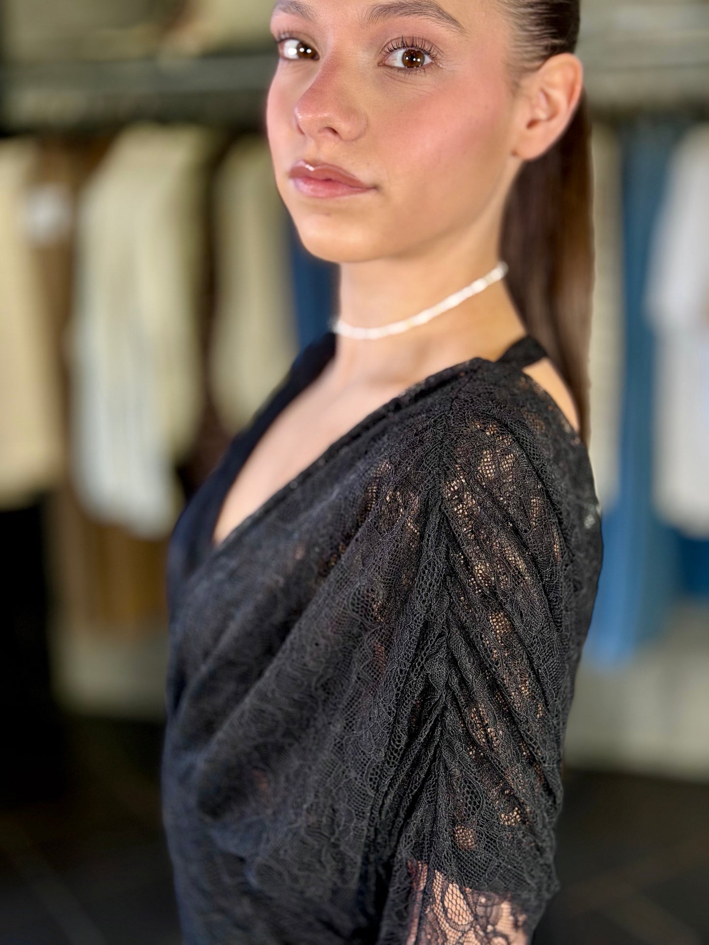 Abito in pizzo nero con scollo a V in taglia unica 2548