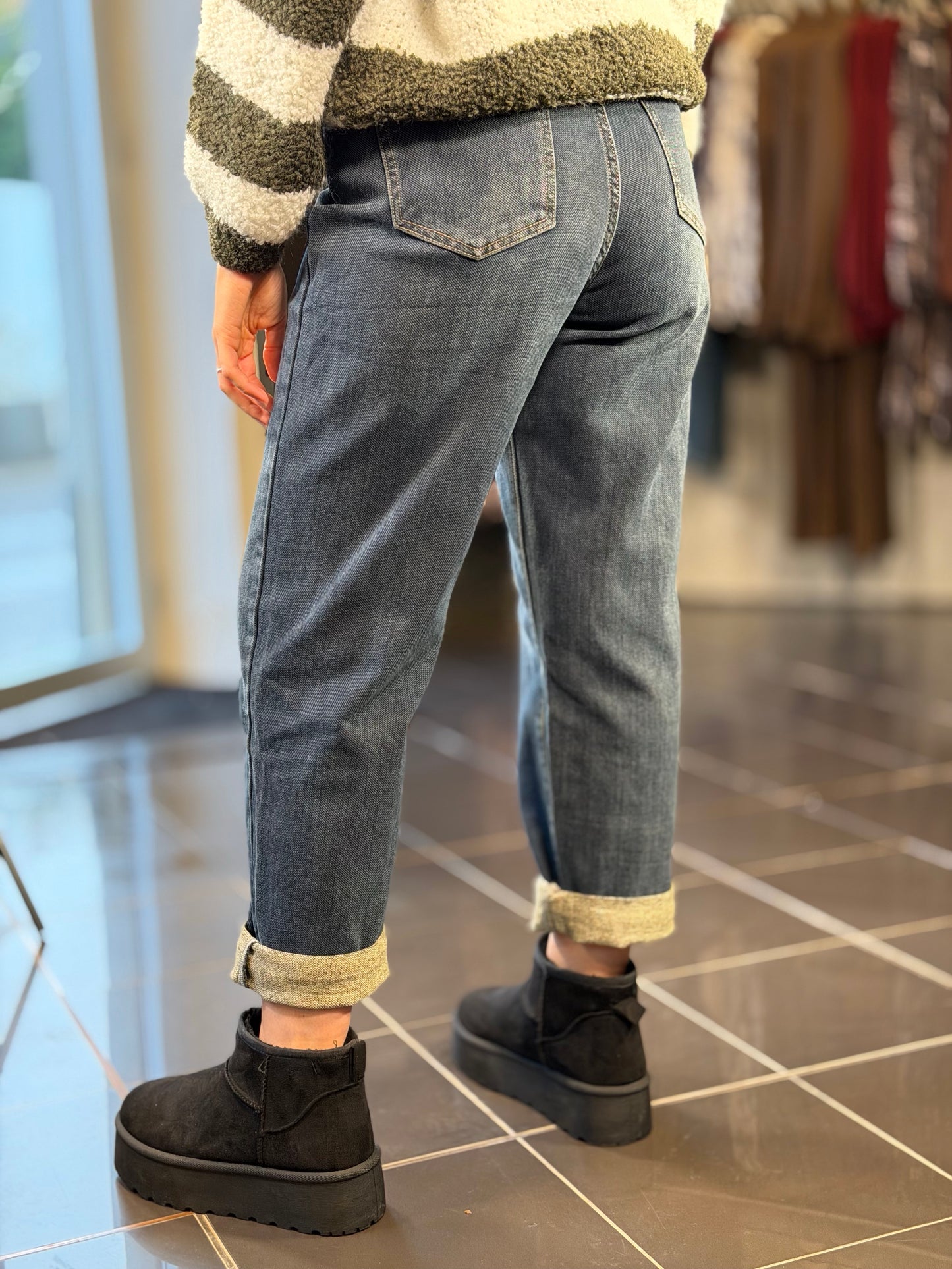 Jeans mom fit lavaggio tè 2466