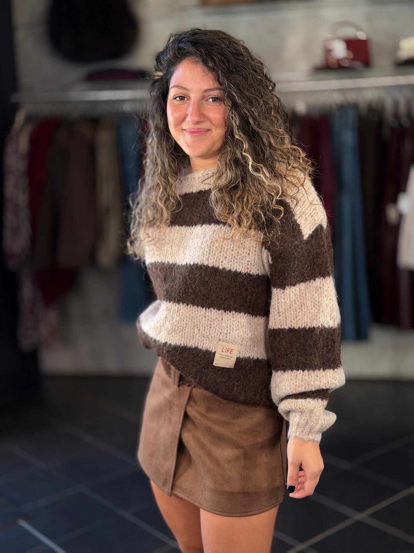 Maglioncino oversize crop a righe marrone in taglia unica 2451