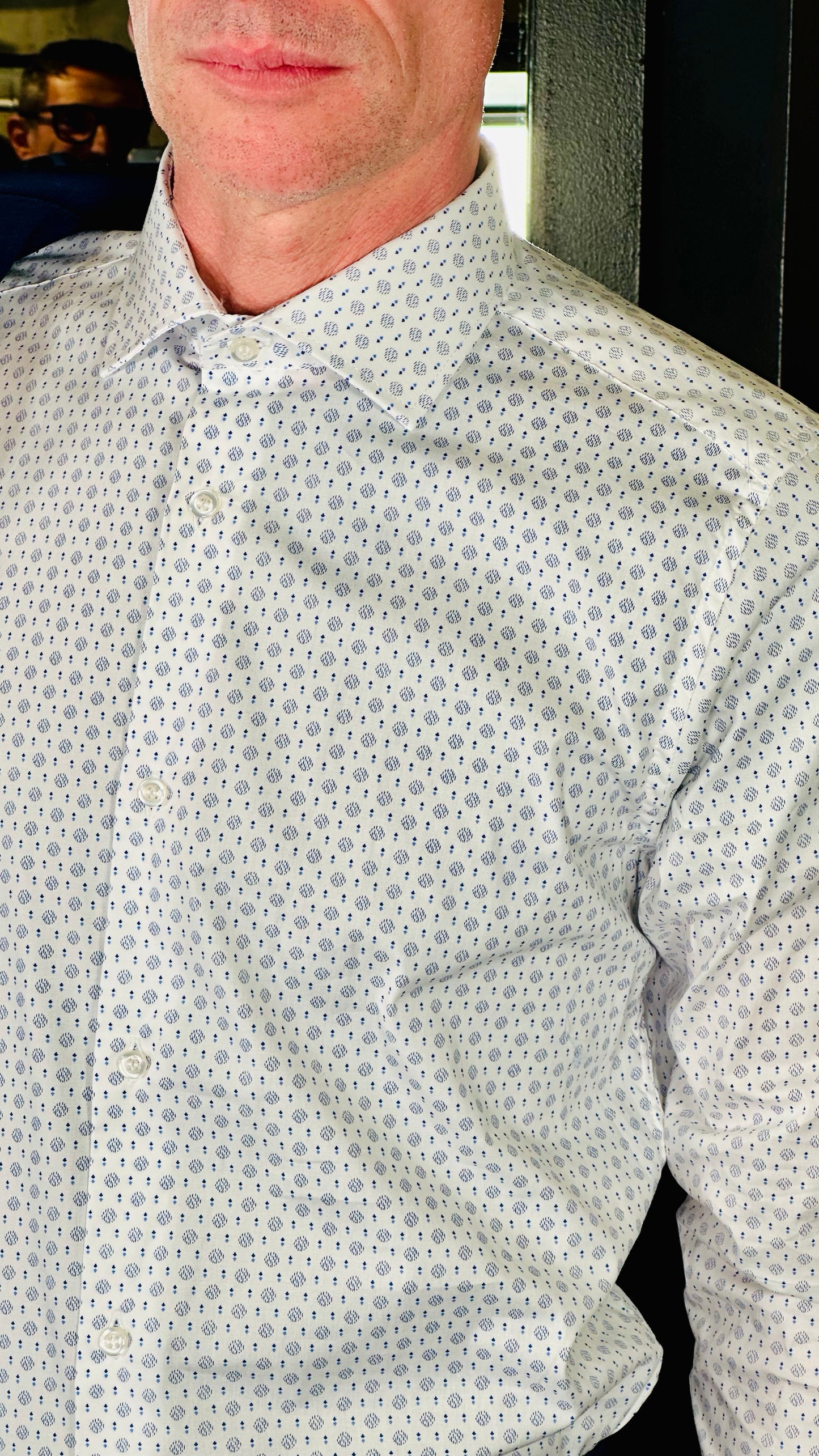 Camicia bianca con micro fantasia azzurra 421