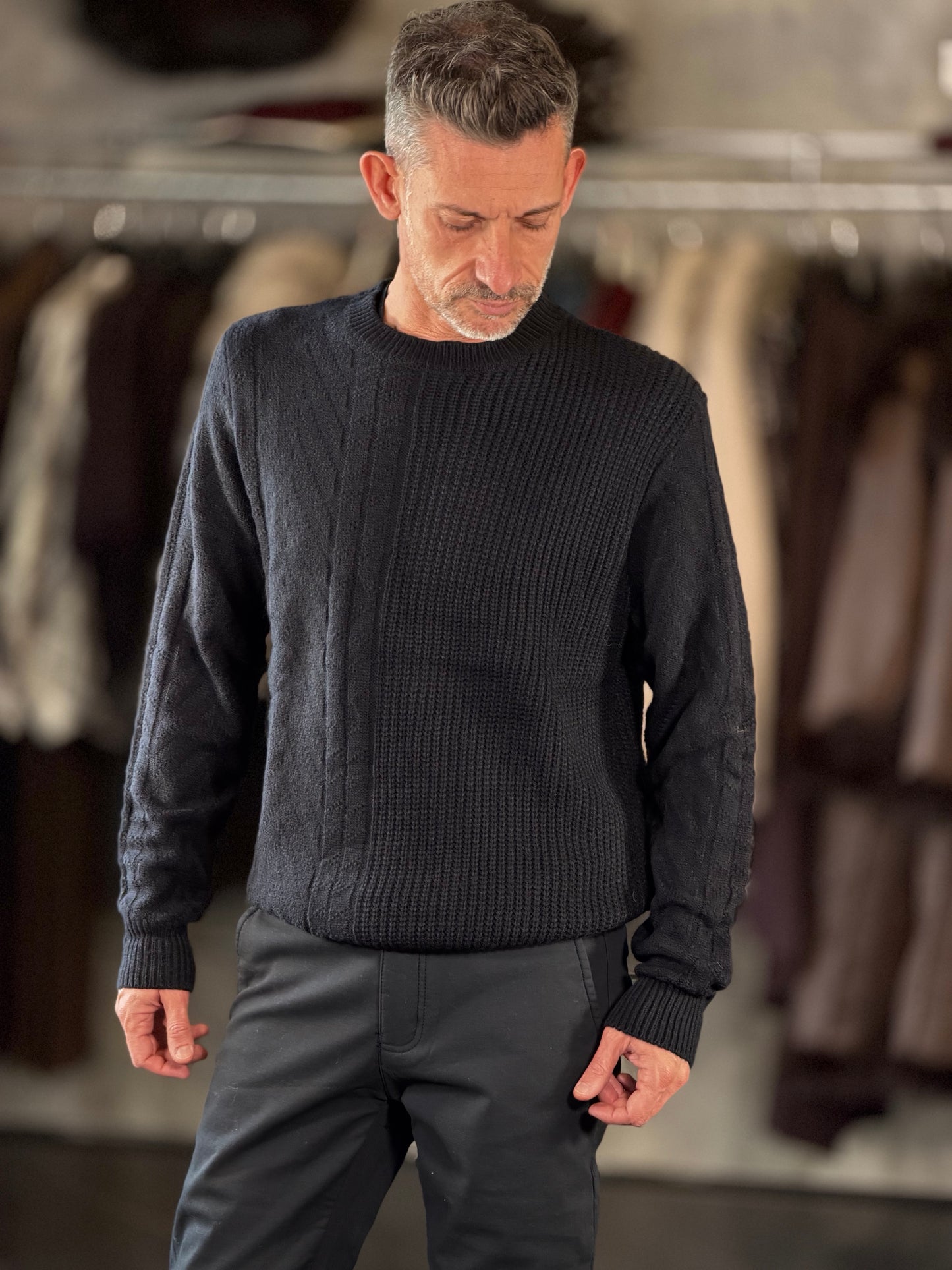 Maglione girocollo nero 2561