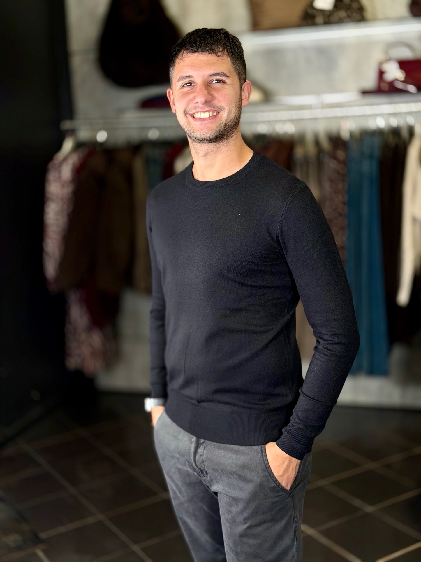 Maglioncino girocollo nero 2133