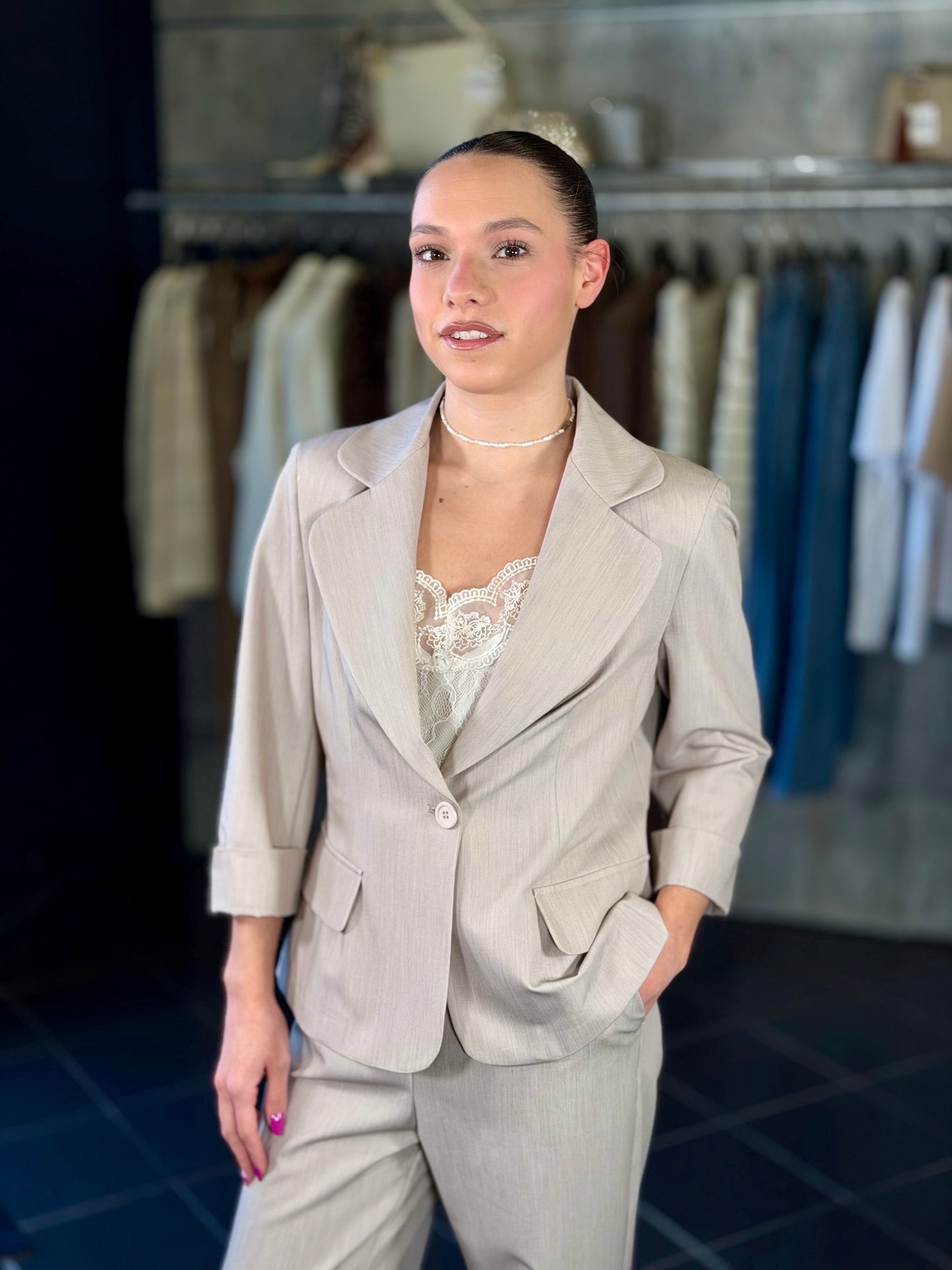 Tailleur beige (giacca + pantalone) 2180