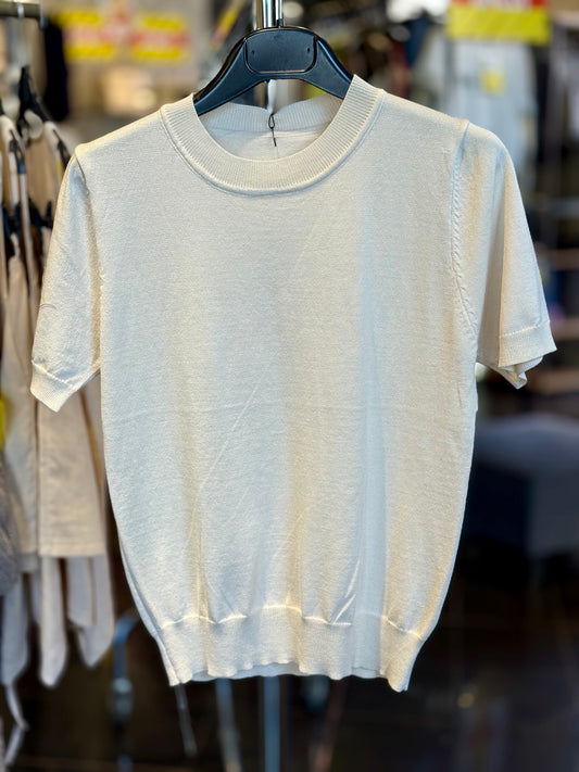 T-shirt in maglia sabbia in taglia unica 049