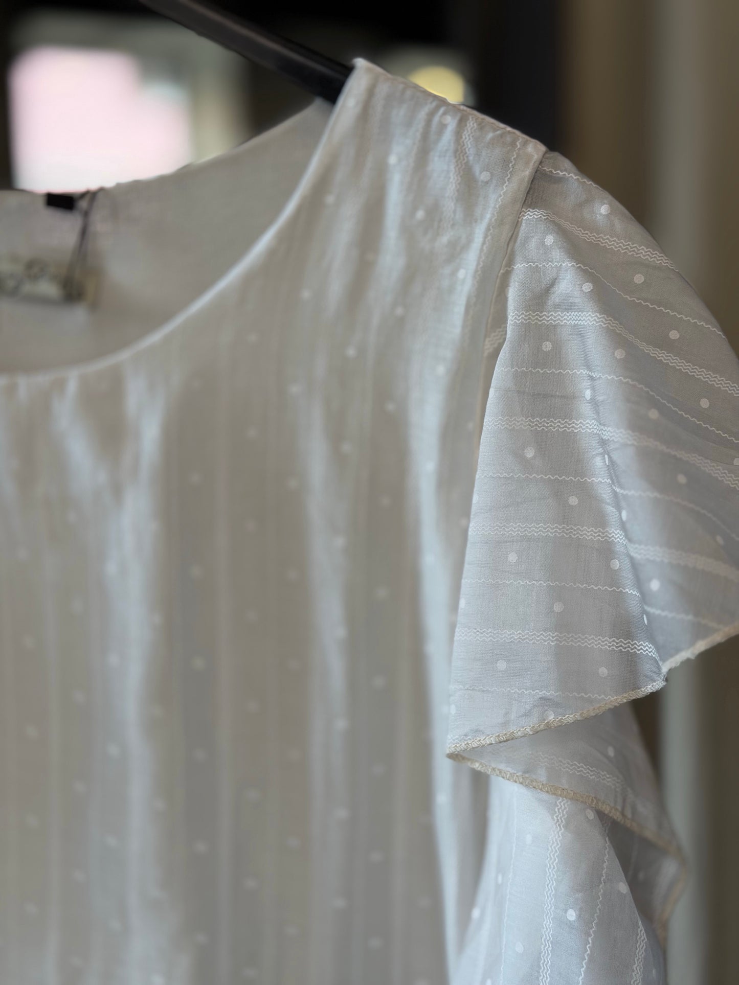 Blusa con stampa a righe e pois in tono su tono in taglia unica 2491
