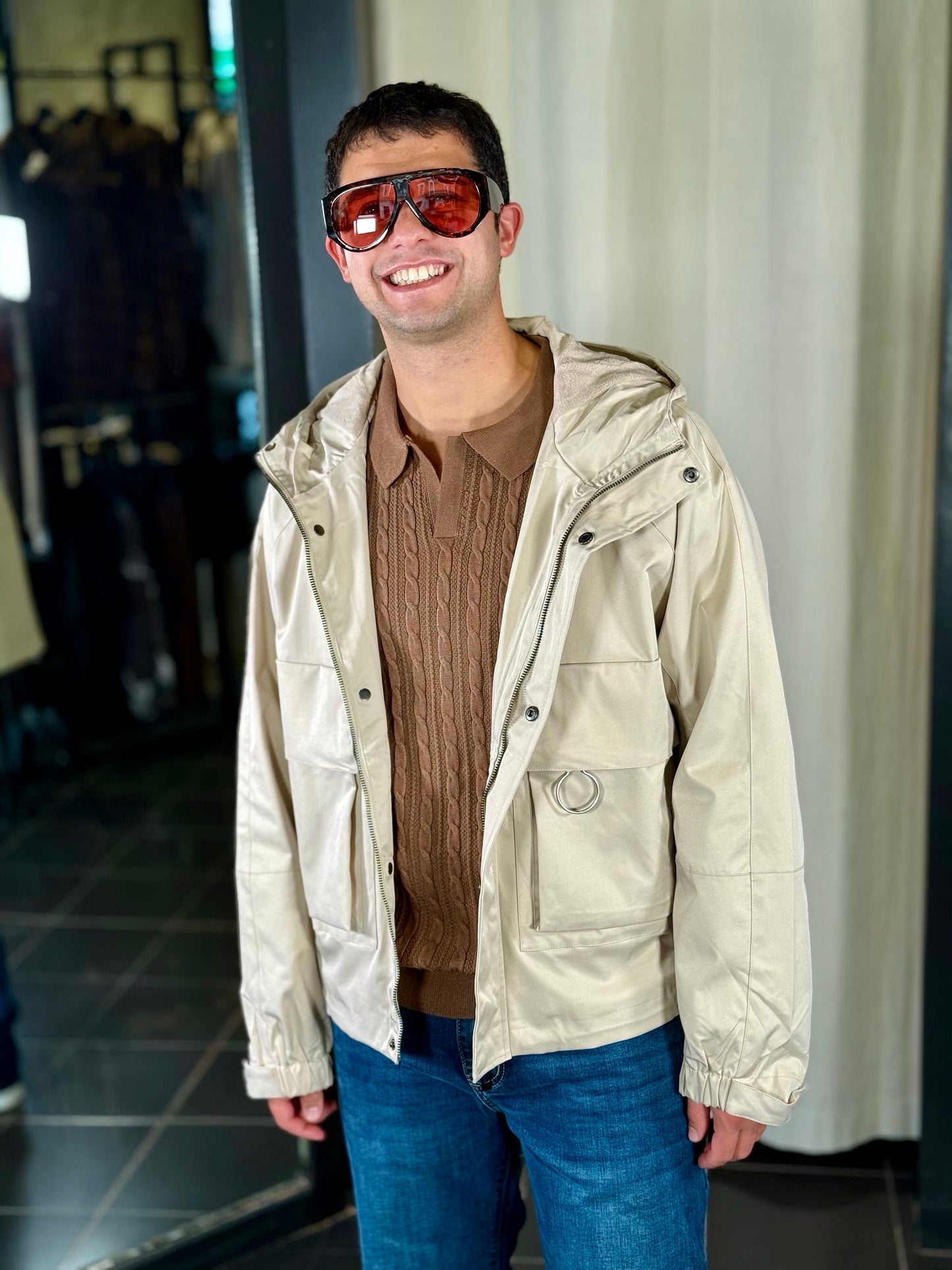 Giubbino in nylon oversize sabbia con tasche applicate 2107