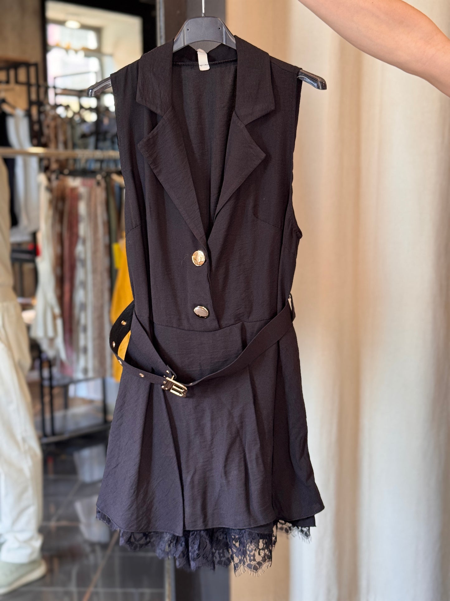 Abitino nero con sotto pantaloncino in taglia unica 2938