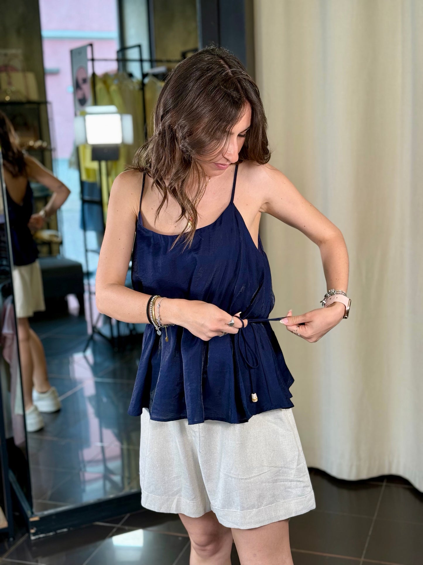 Top blu con laccio in vita con perle in taglia unica 537