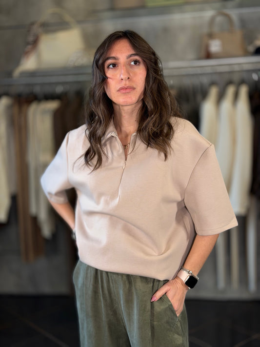 Polo oversize beige con zip 2052