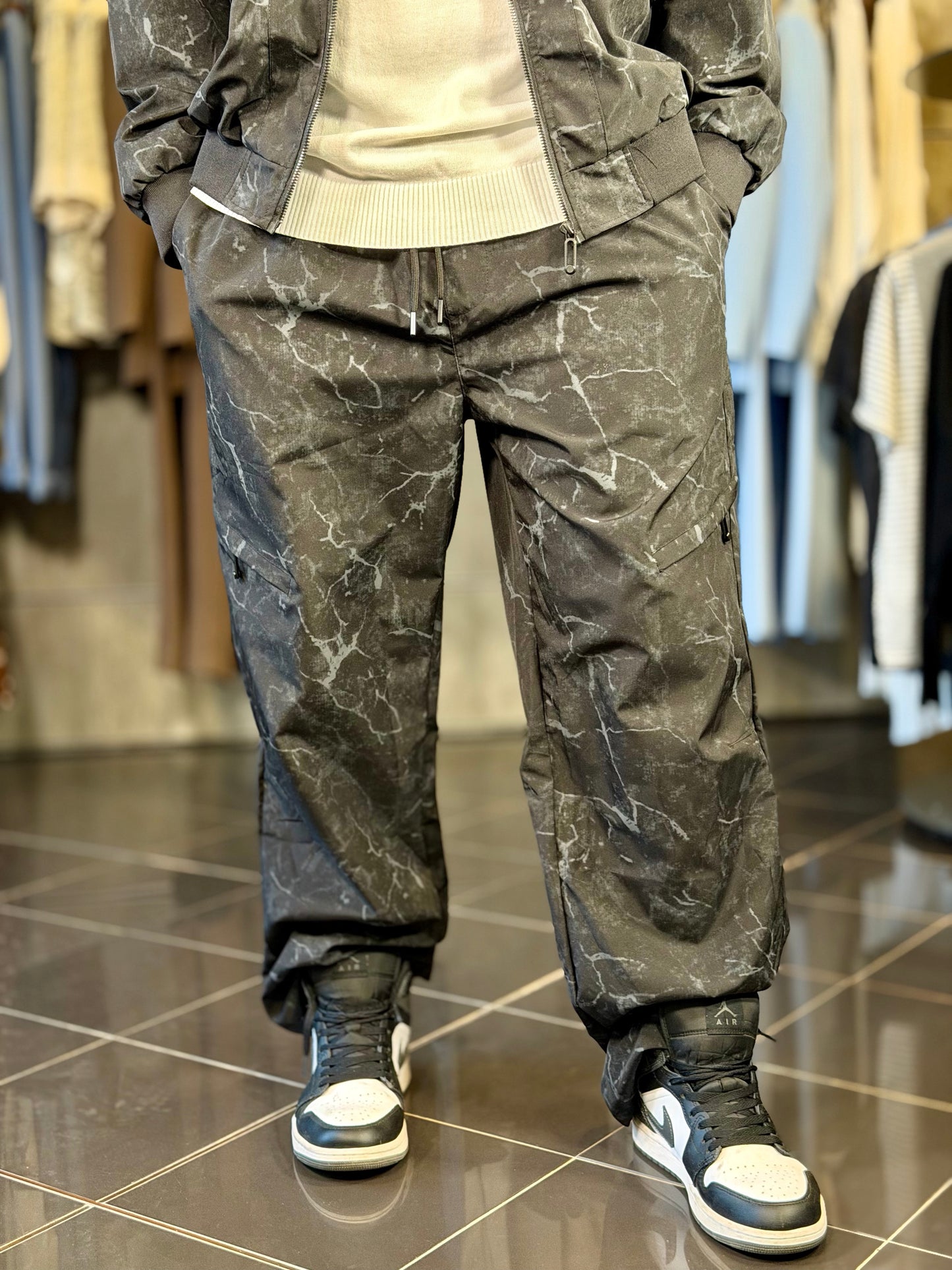 Completo (bomber + pantalone) nero 2131