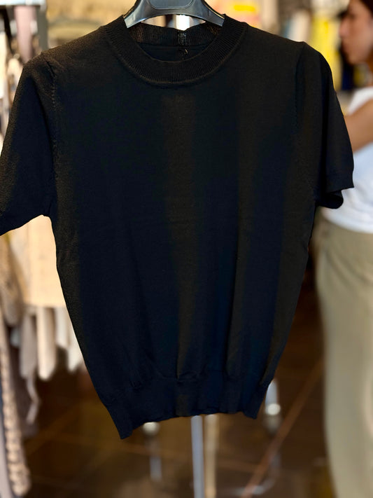 T-shirt in maglia nera in taglia unica 050