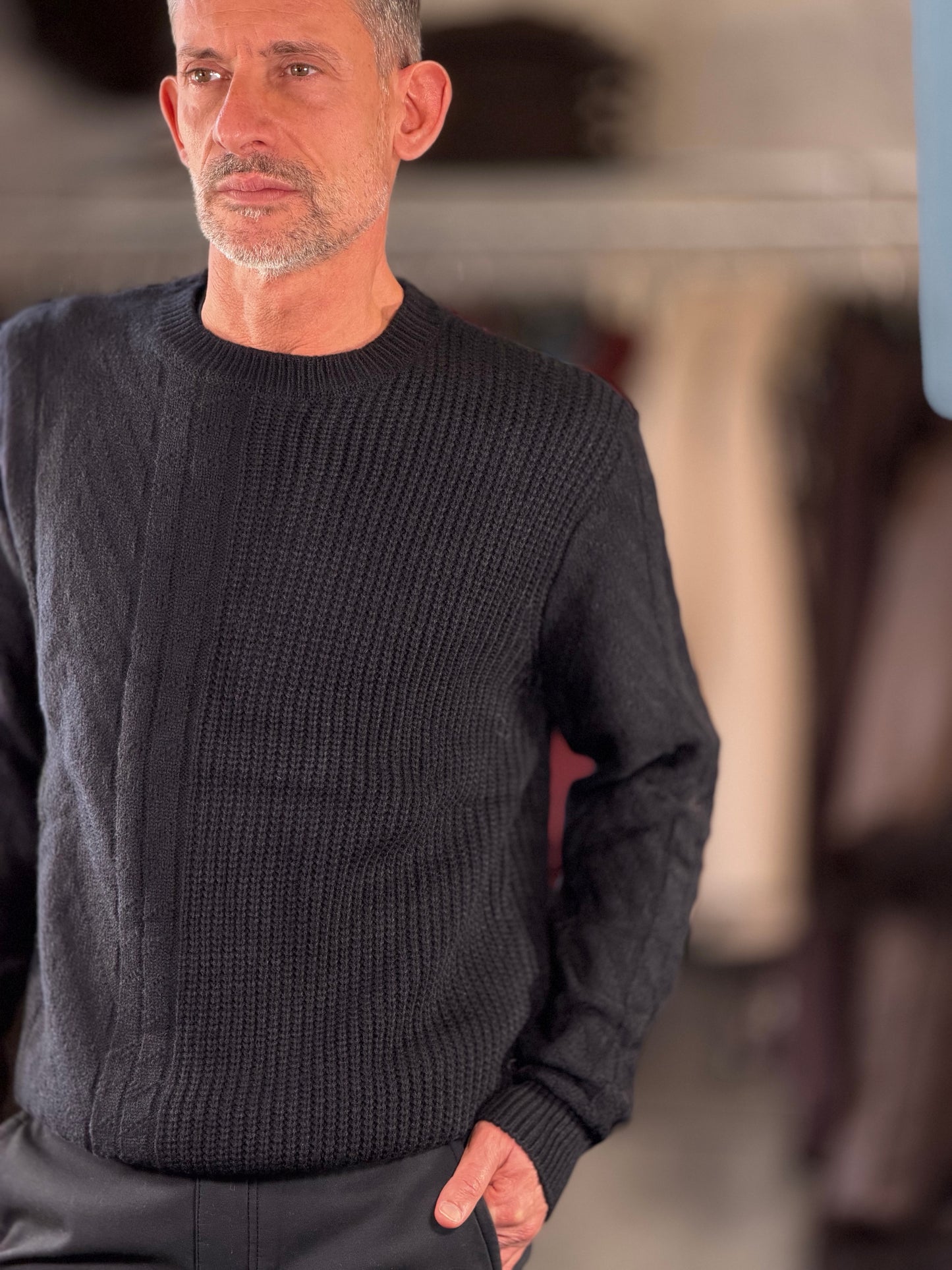 Maglione girocollo nero 2561