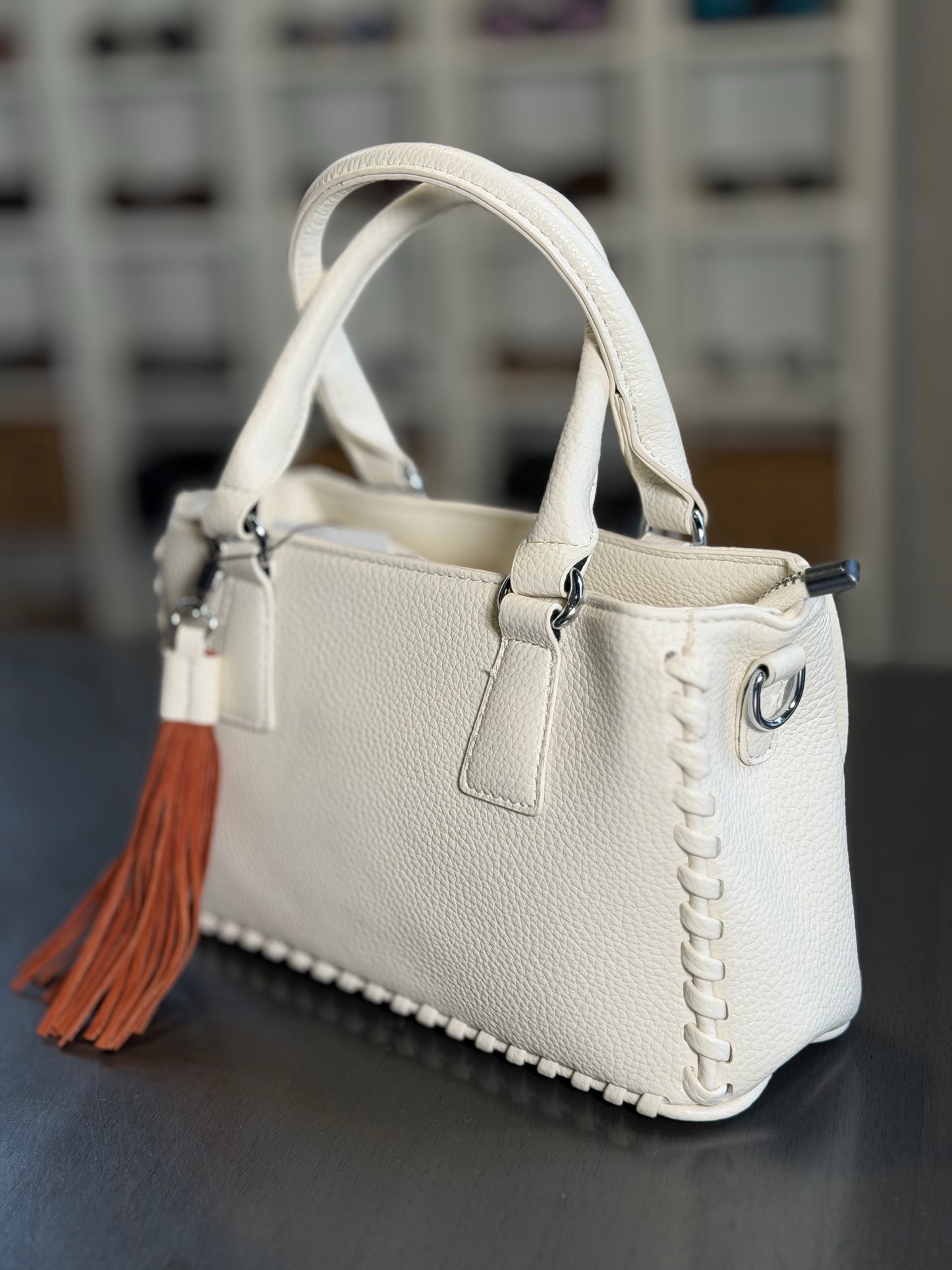 Mini bag panna con tracolla all’interno 2205