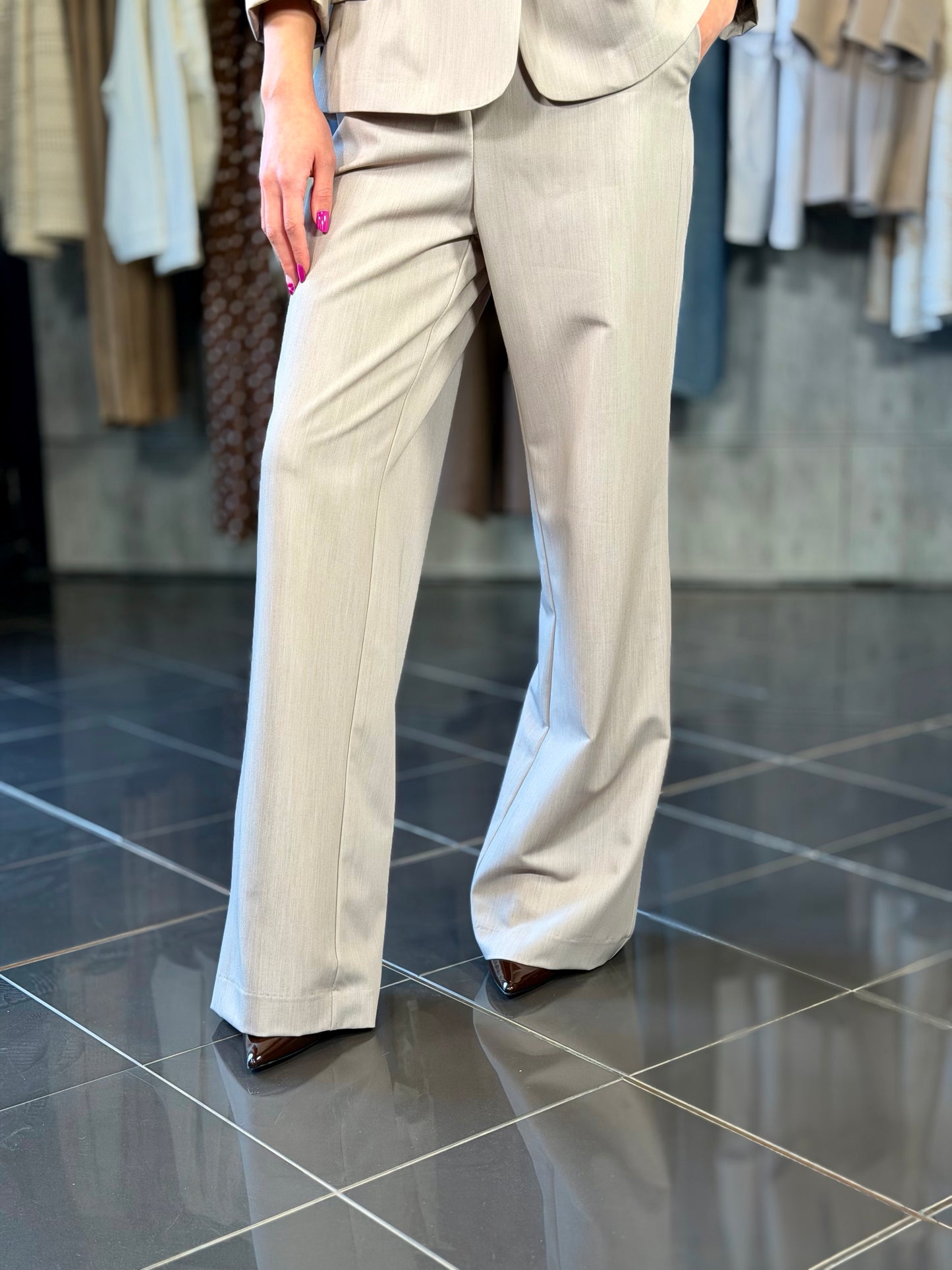 Tailleur beige (giacca + pantalone) 2180