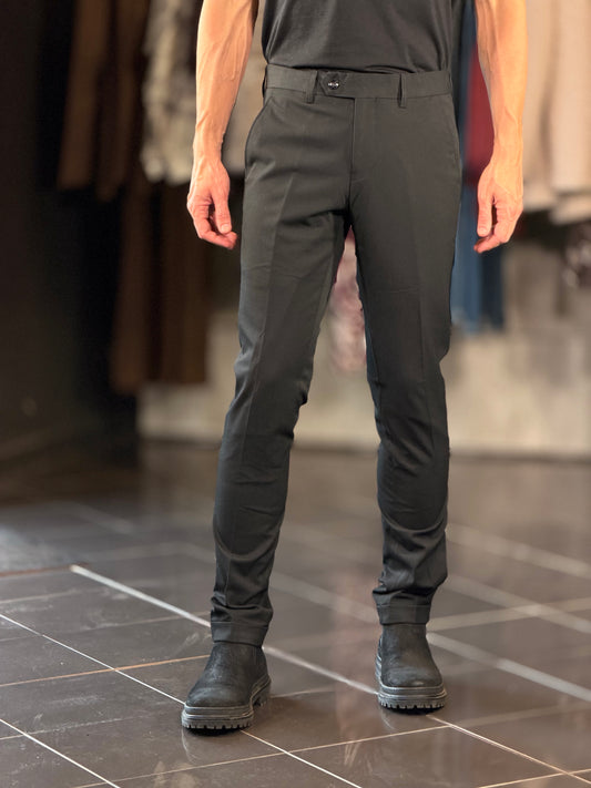 Pantalone classico nero Slim 2485