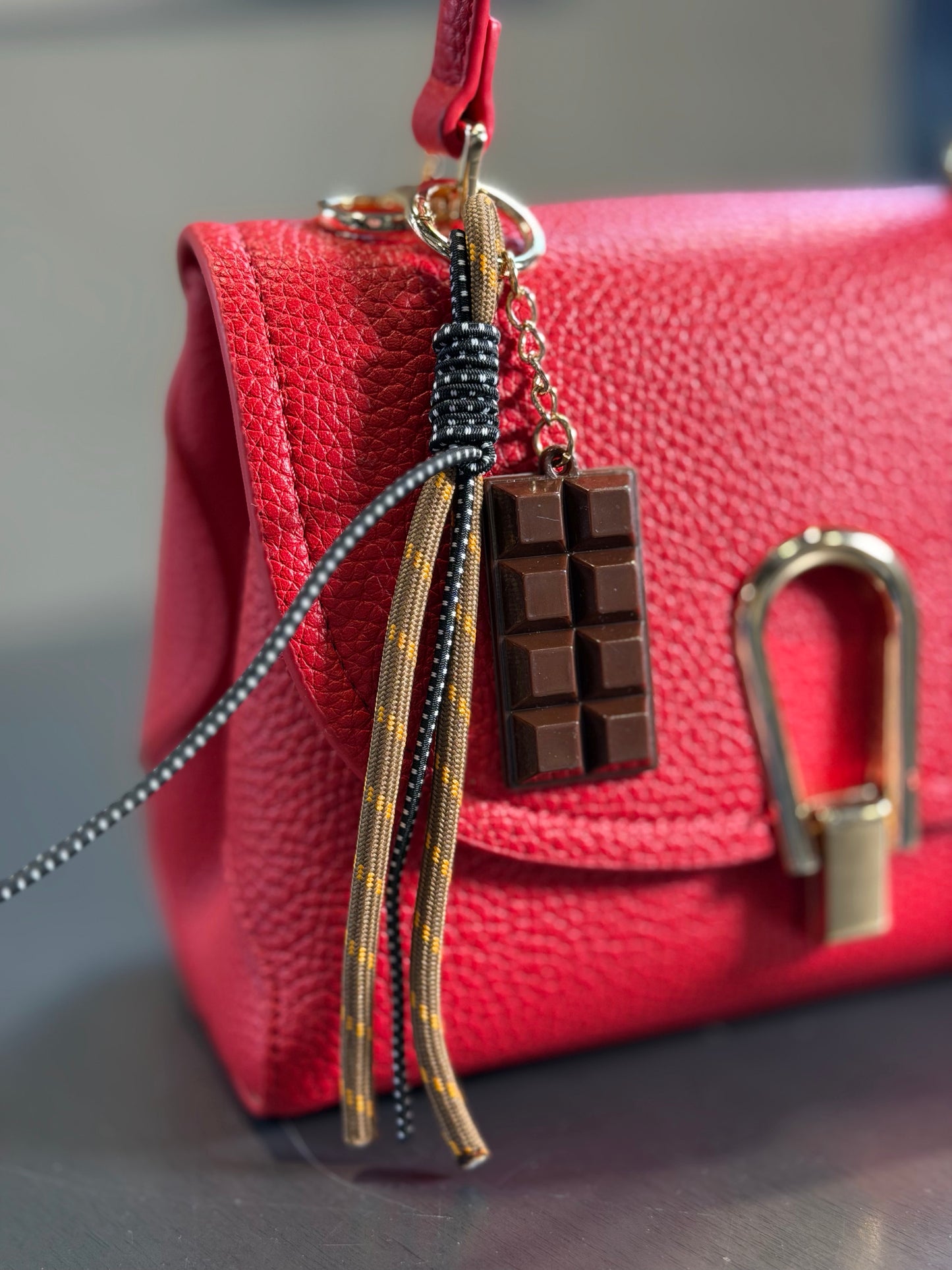 Mini bag rossa con tracolla all’interno 2066