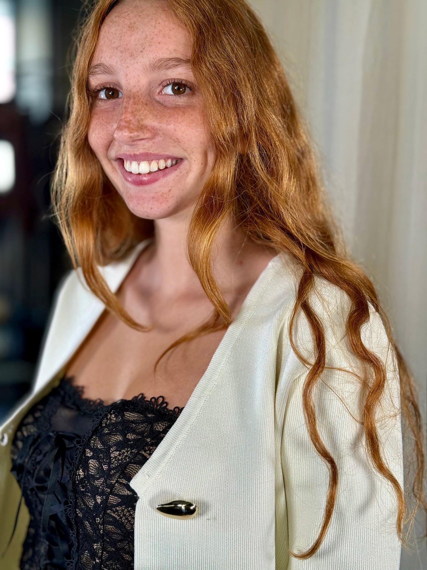 Cardigan panna con bottone a goccia oro in taglia unica 2016