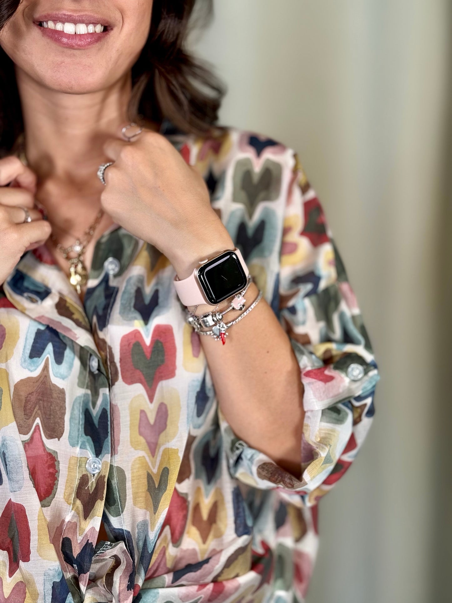 Camicia oversize in fantasia cuori colorati in taglia unica 714