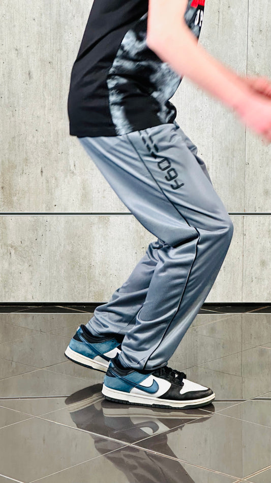 Pantalone tuta acetato grigio con banda 304