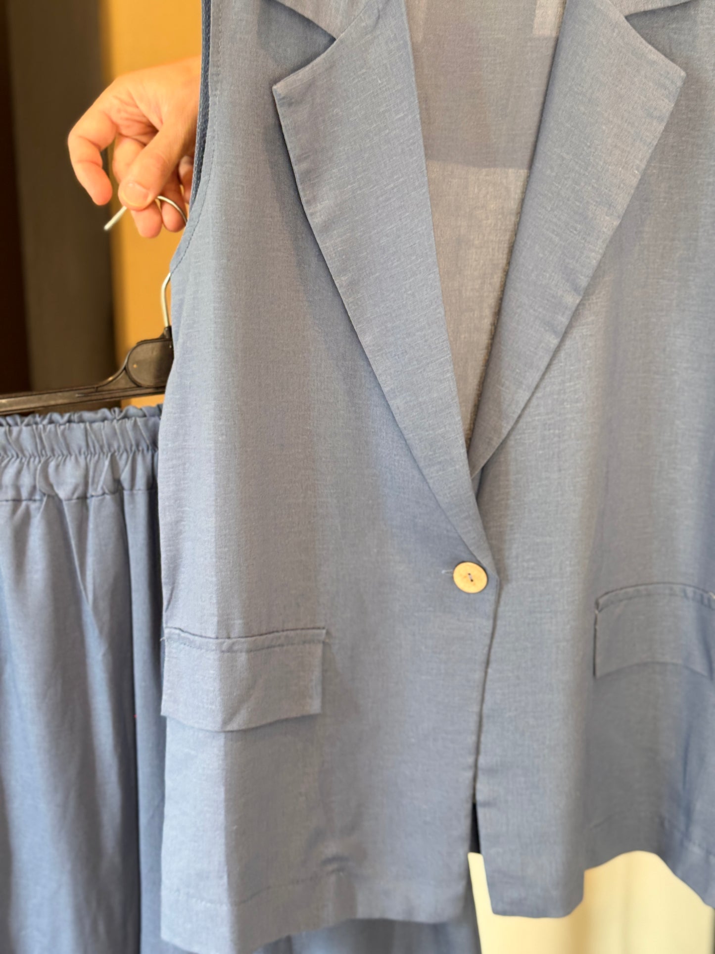Completo (gilet doppiopetto + bermuda) blu jeans in taglia unica 2923