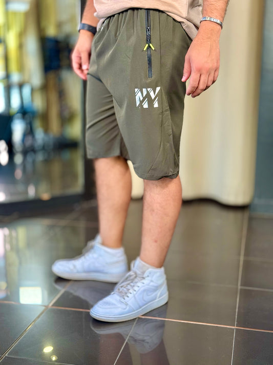 Bermuda verde militare tuta con stampa NY 621