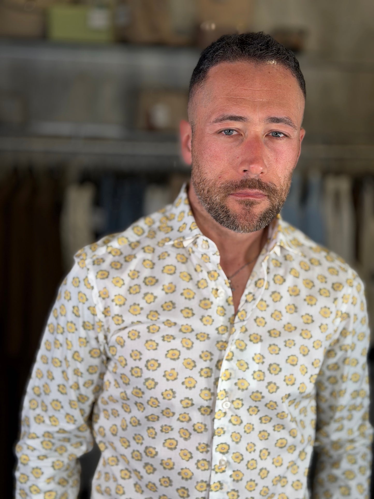 Camicia con fantasia a fiori 2134