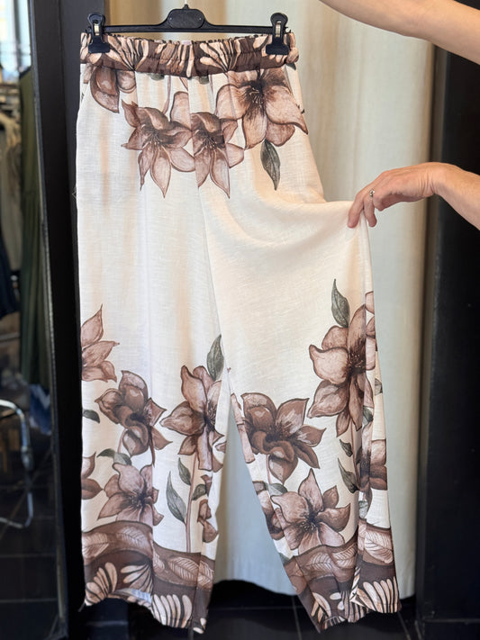 Pantalone a palazzo a fiori panna in taglia unica 2750
