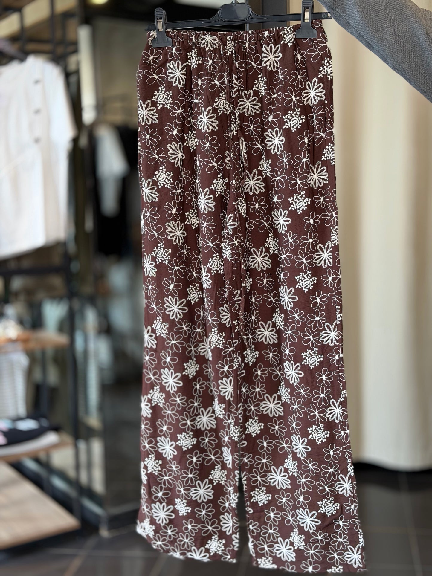 Pantalone marrone ricamato bianco in taglia unica 2483