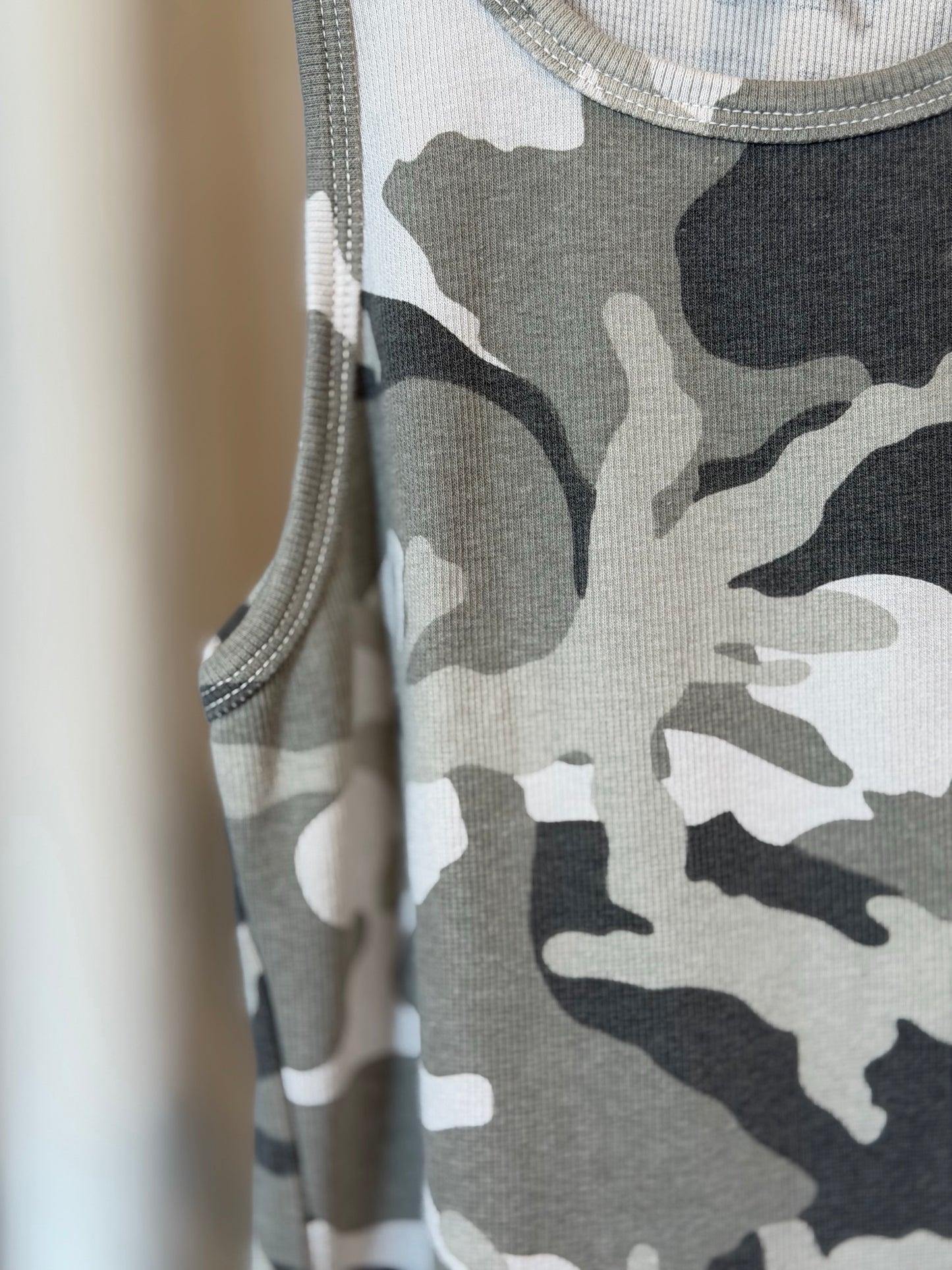 Canotta camouflage in taglia unica 2542