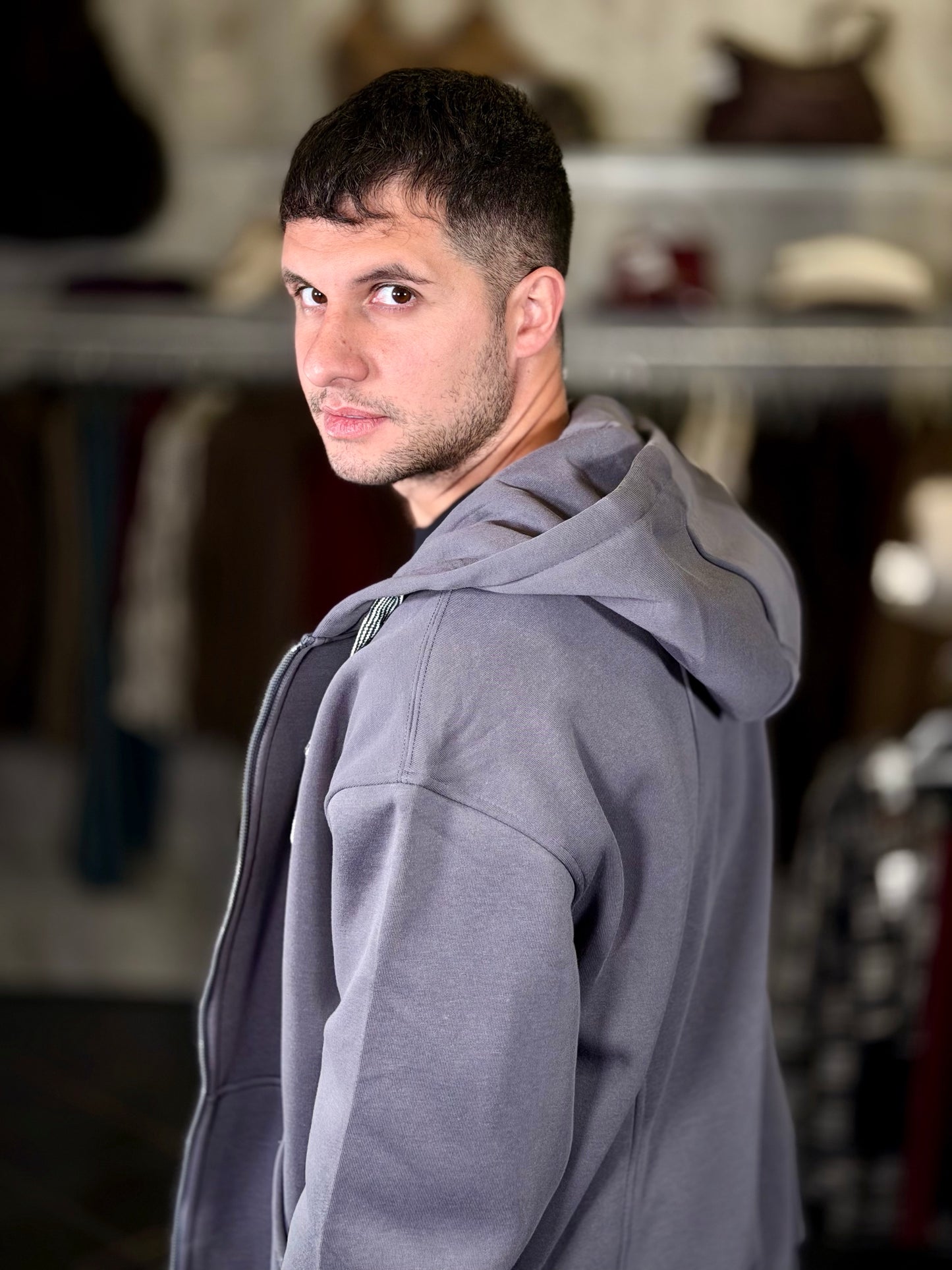 Felpa con zip e cappuccio grigia scuro 2144