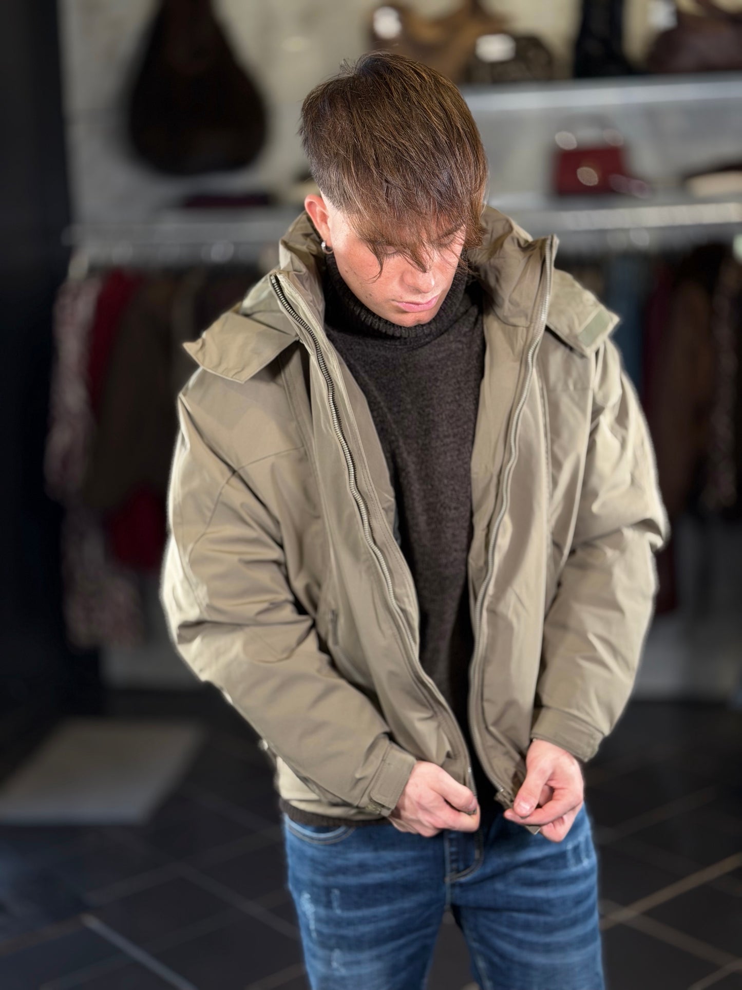 Piumino verde con cappuccio 2498