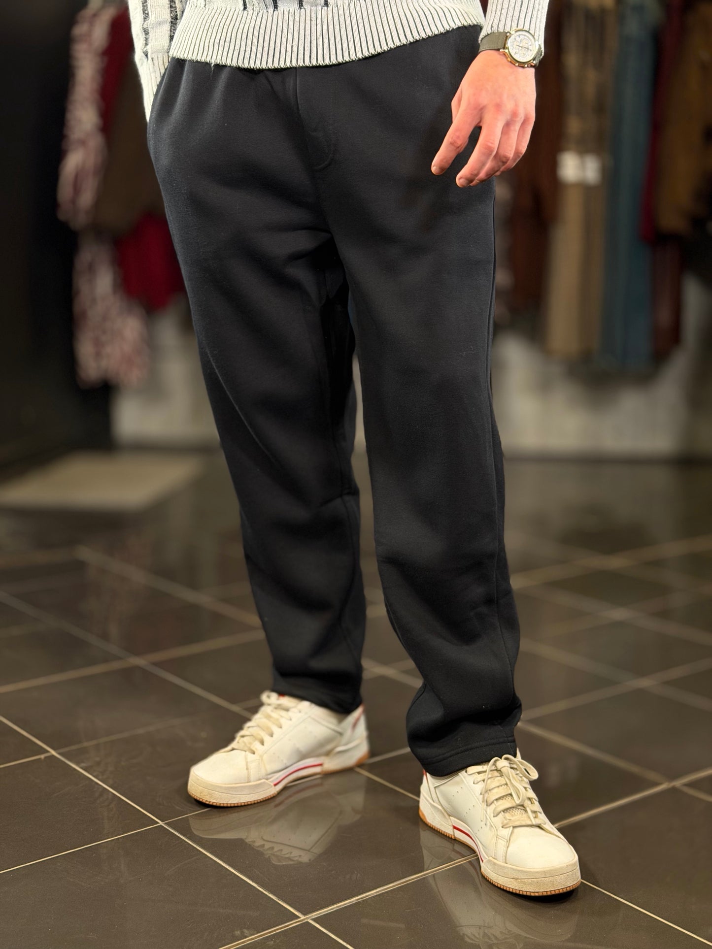 Pantalone tuta basico nero 2525