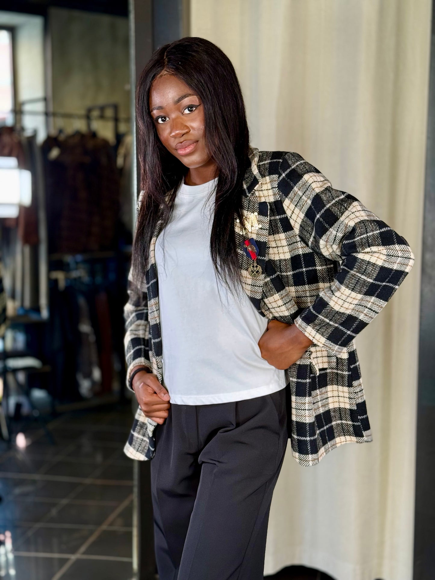 Blazer scozzese nero con spille in taglia unica 2214