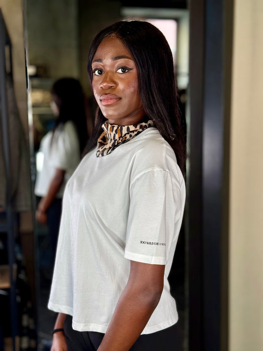 T-shirt oversize bianca con scritta e foulard leopardato in taglia unica 2030