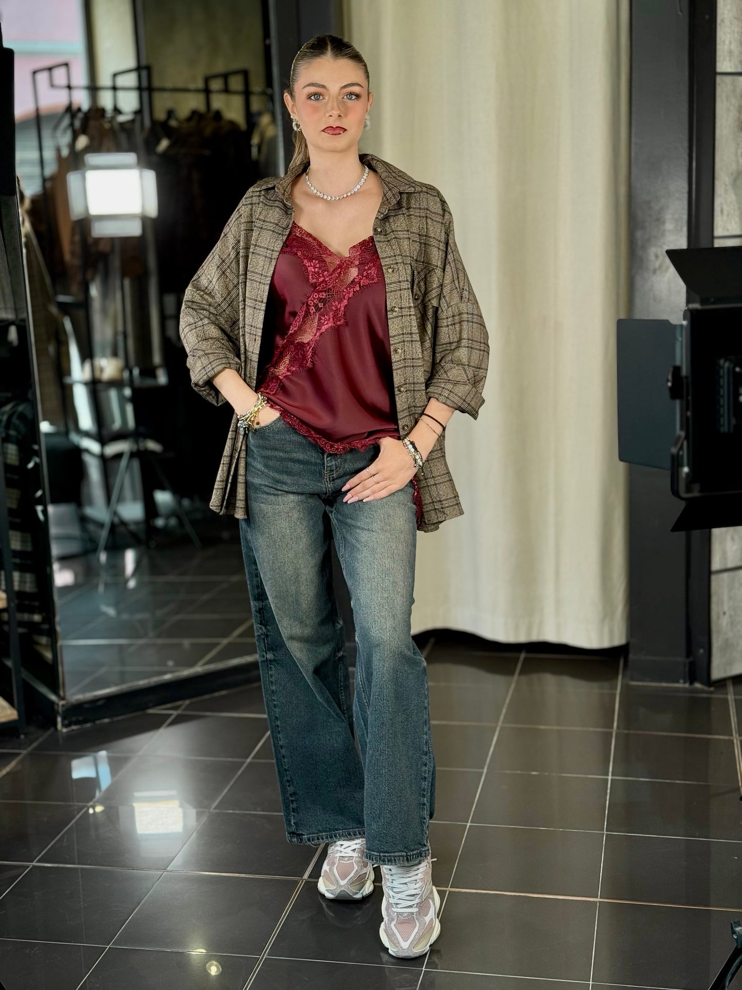 Camicia scozzese marrone aoversize in taglia unica 2001