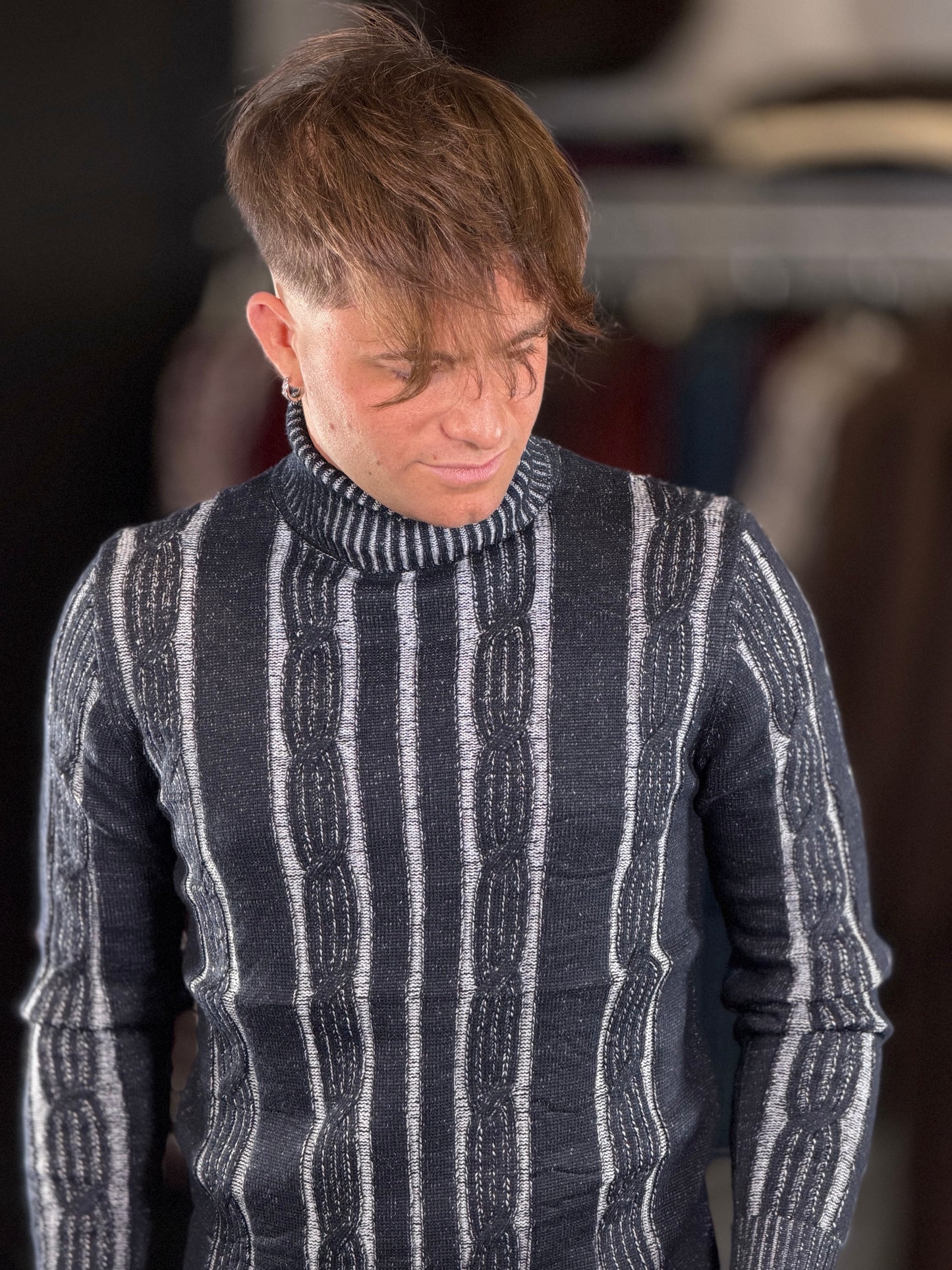 Dolcevita con treccia blu 2506