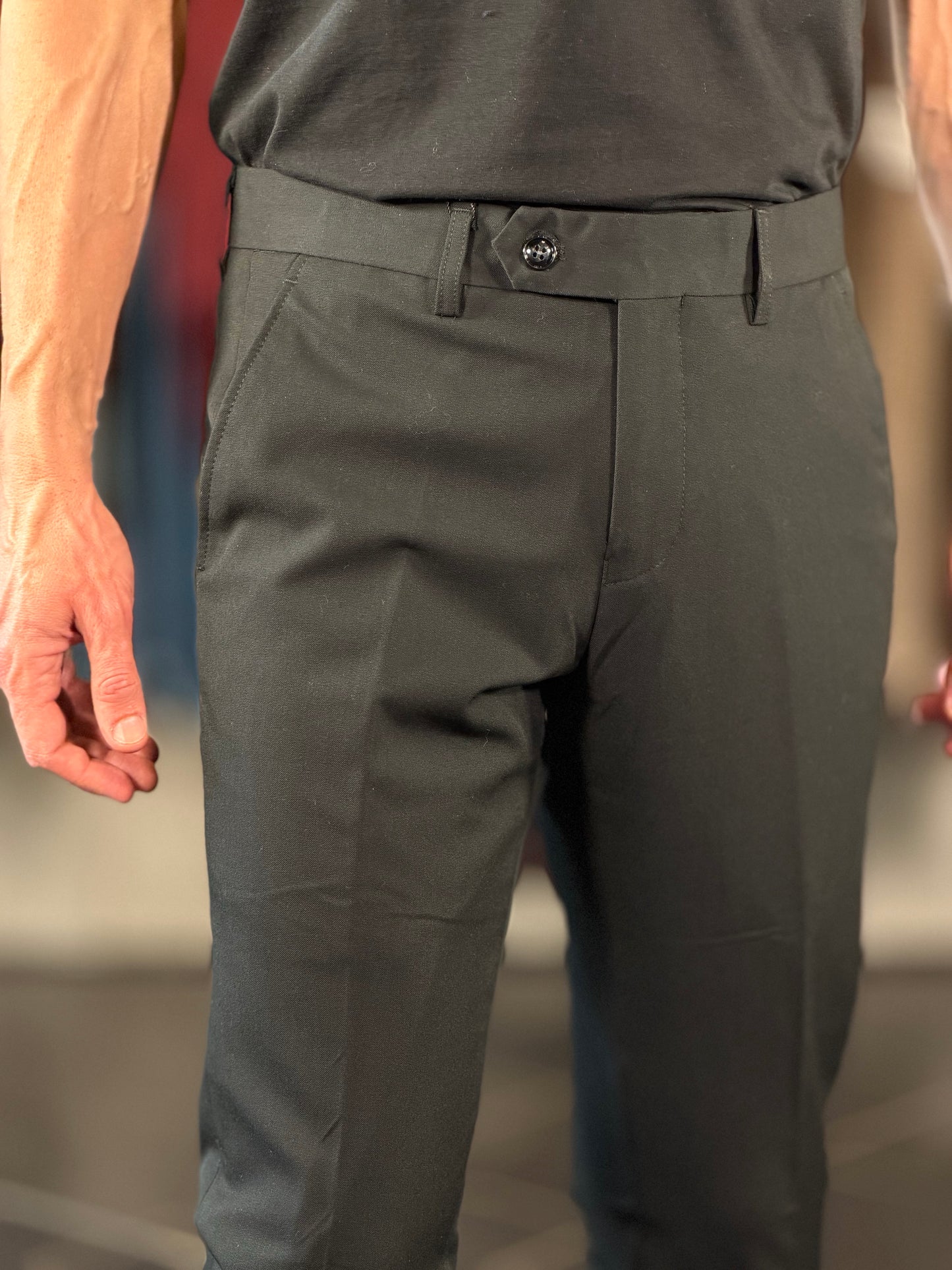 Pantalone classico nero Slim 2485