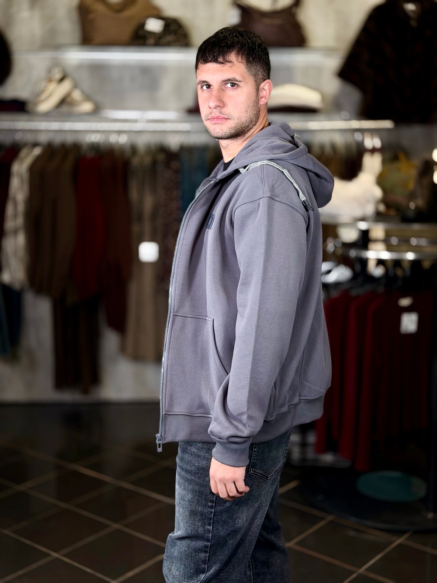 Felpa con zip e cappuccio grigia scuro 2144