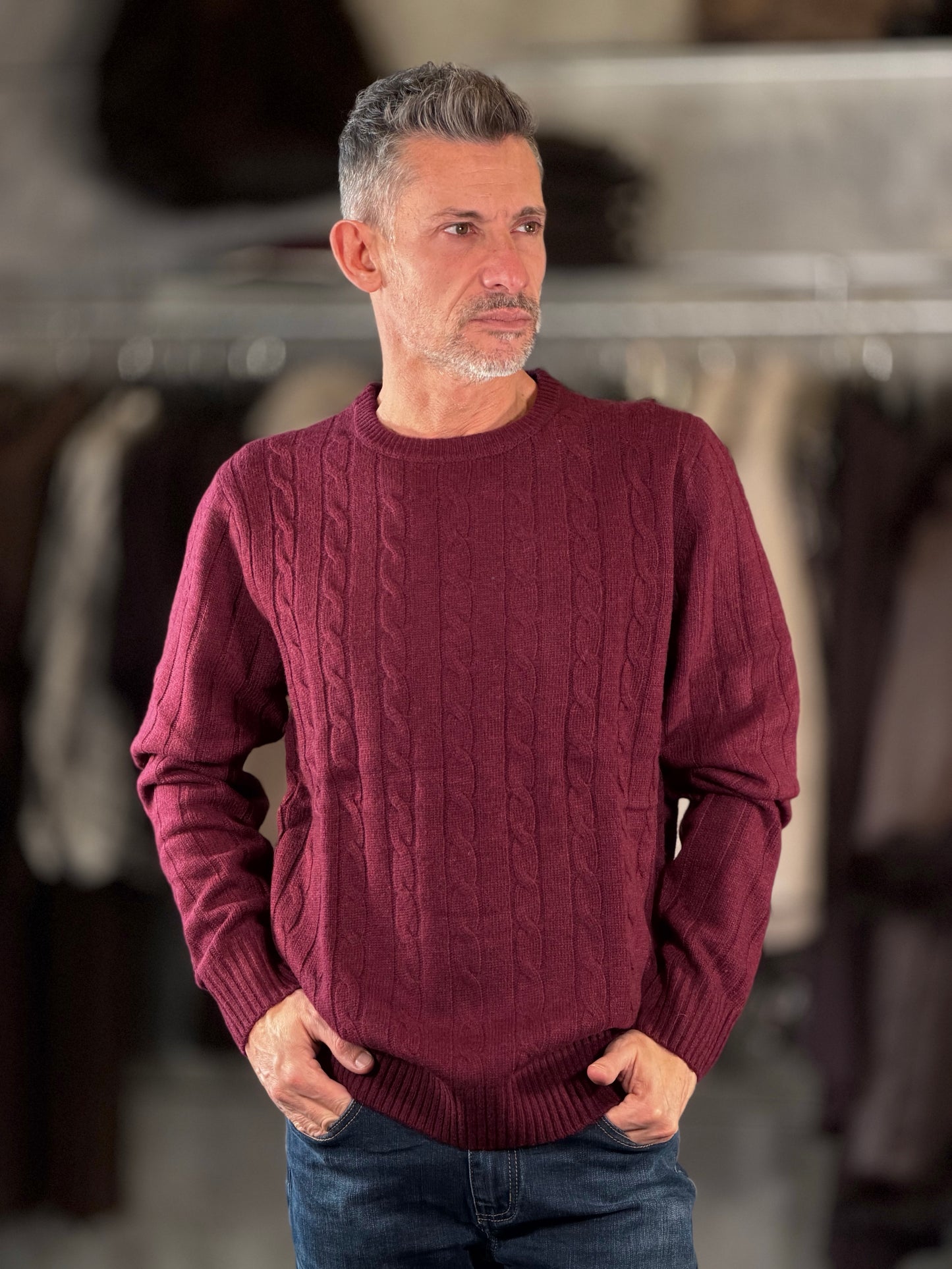 Maglione girocollo bordeaux con trecce 2602
