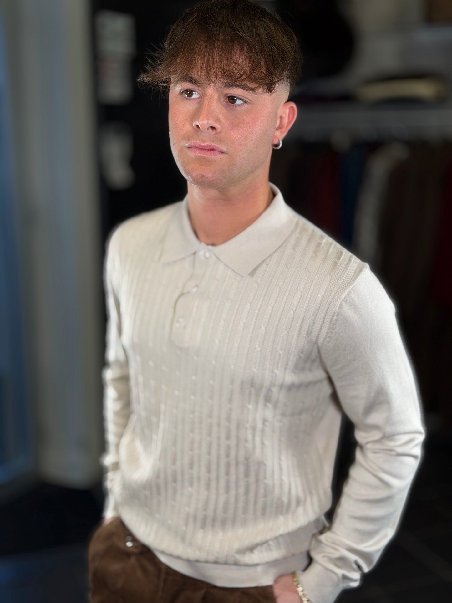 Polo in maglia con trama tono su tono beige 2478