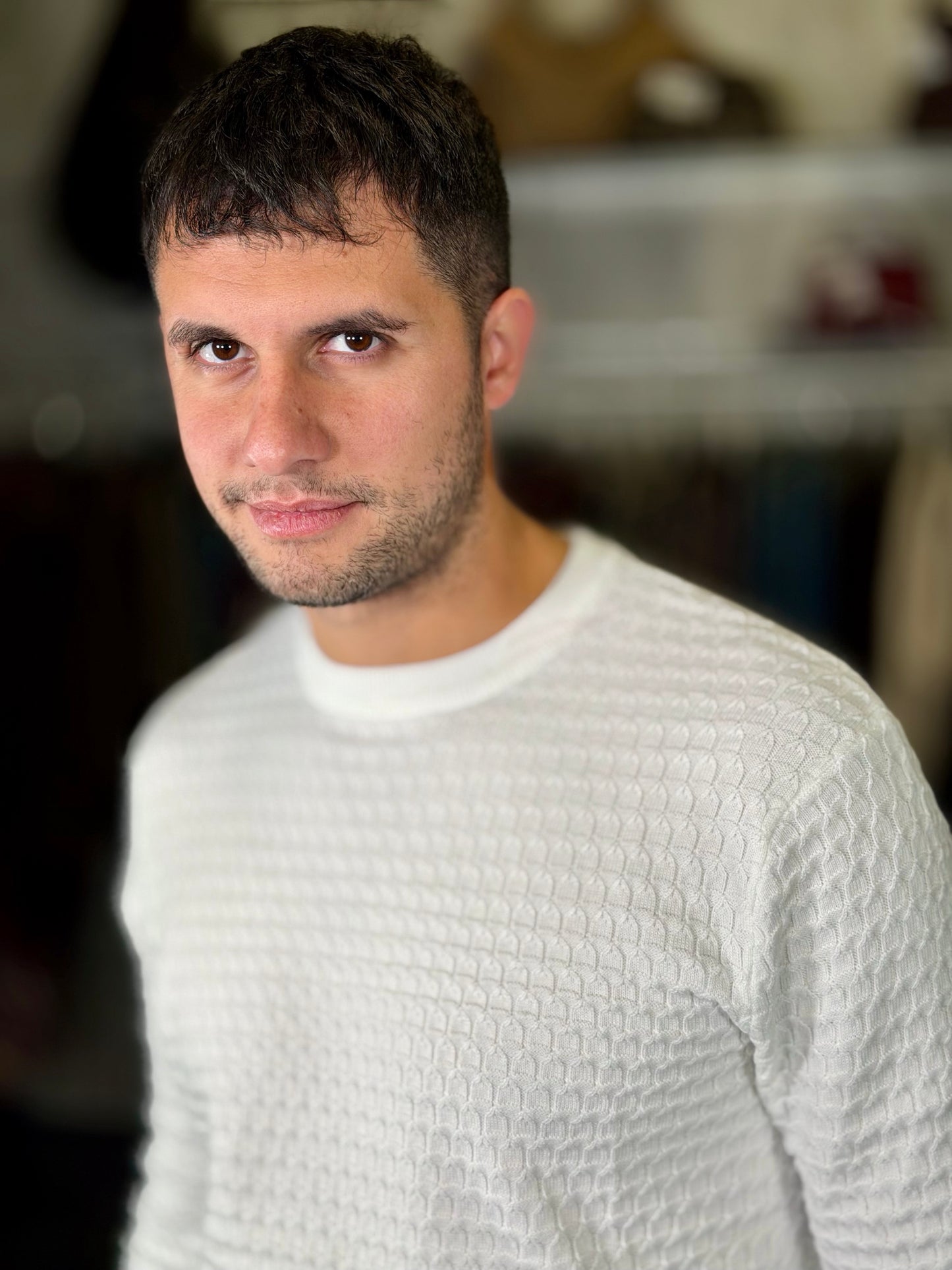 Maglioncino girocollo con trama tono su tono bianco 2349