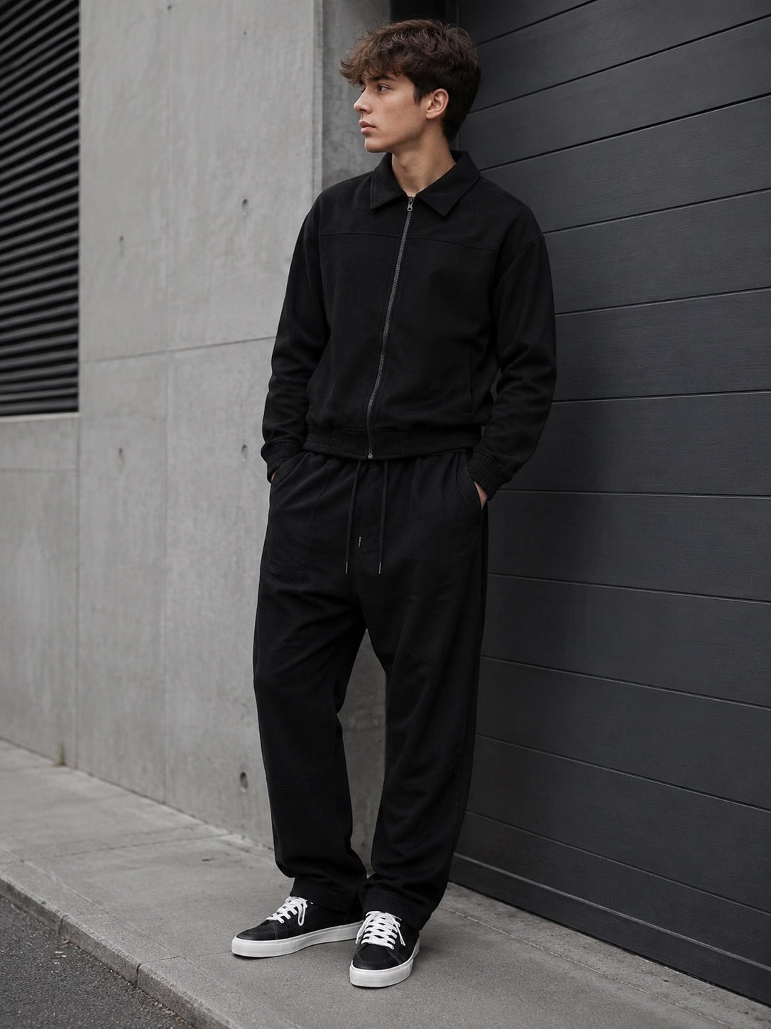 Tuta completo ( felpa con zip + pantalone baggy) nera