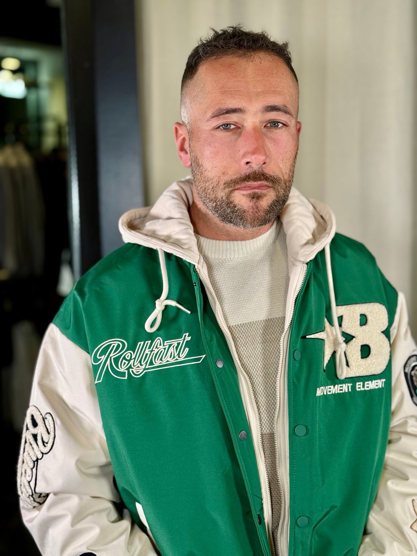 Bomber con cappuccio verde 2295