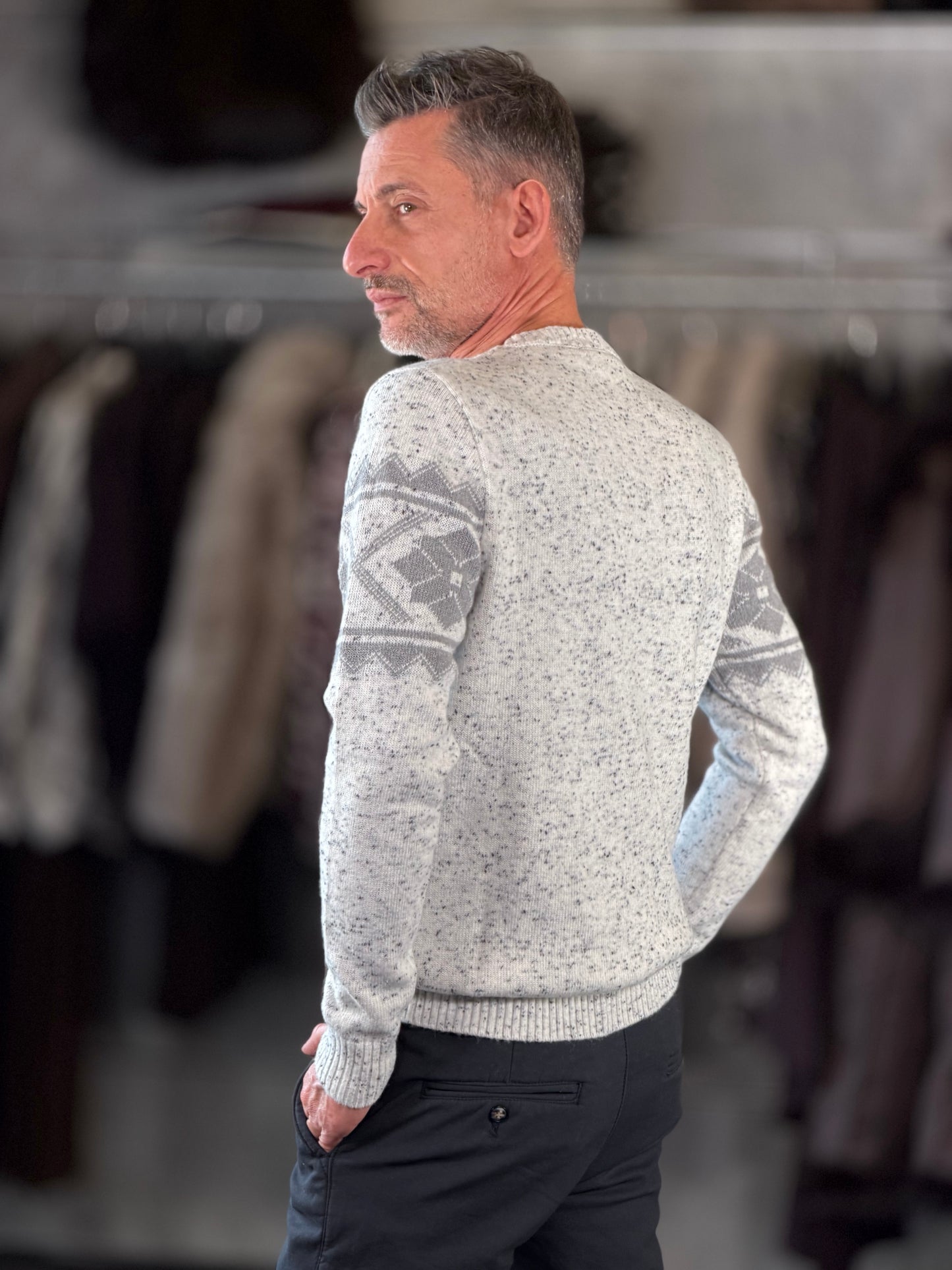 Maglione bianco con greche grigie 2565