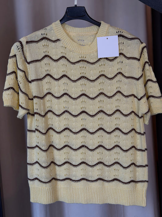T-shirt in maglia gialla con righe marrone in taglia unica 2543