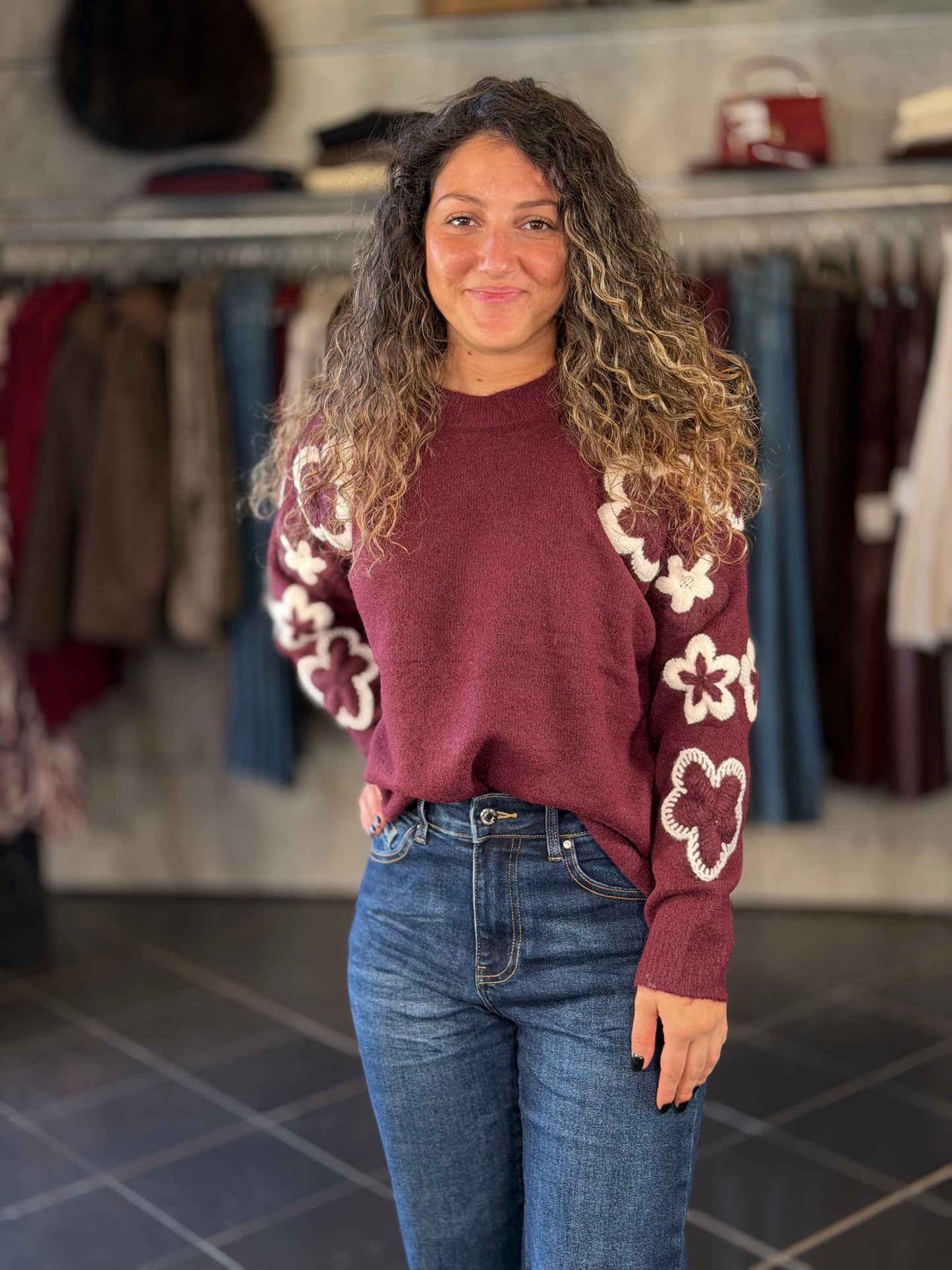 Maglioncino bordeaux con fiore in taglia unica 2453