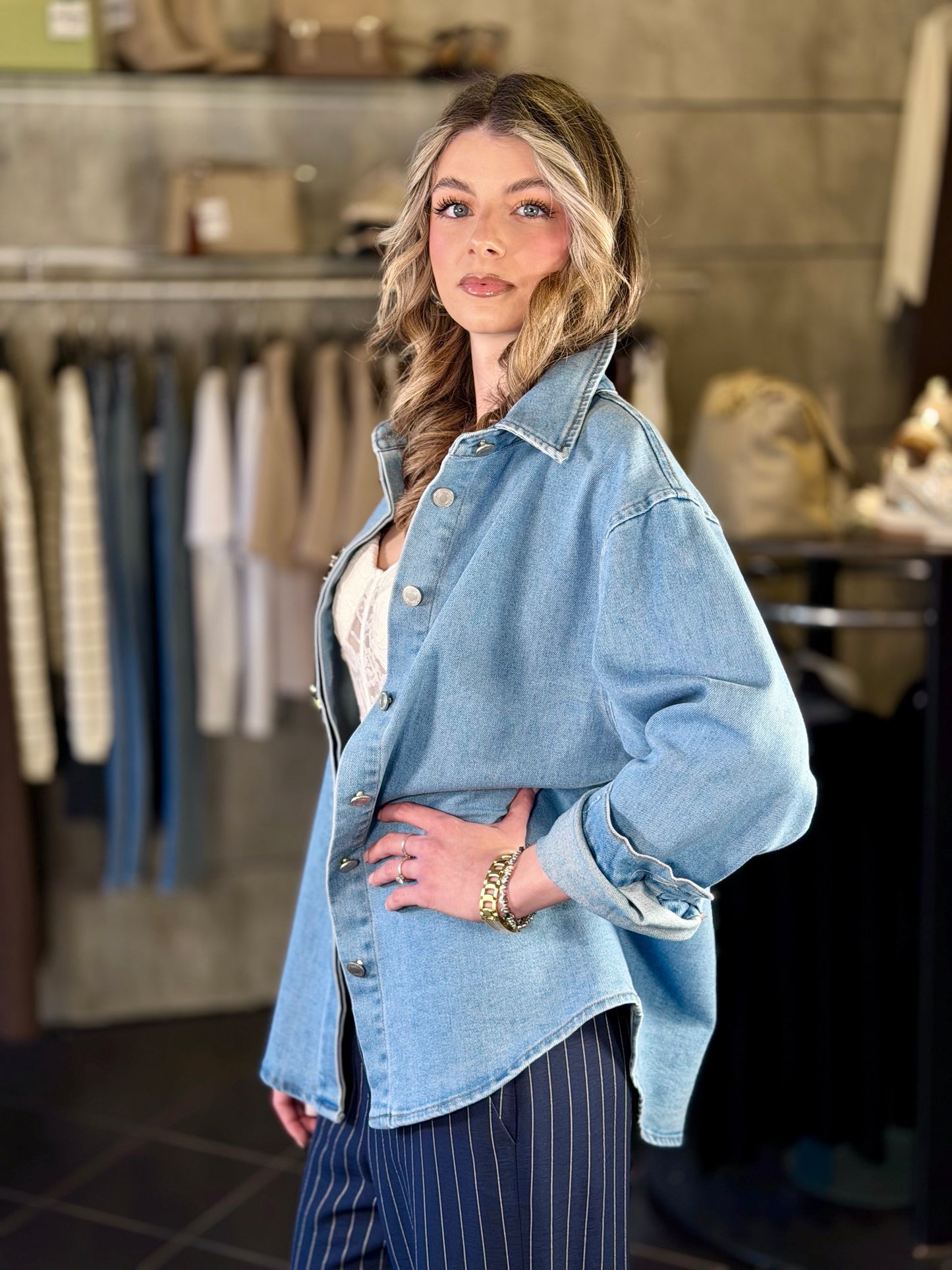 Camicia in jeans con bottoni gioiello in taglia unica 2012